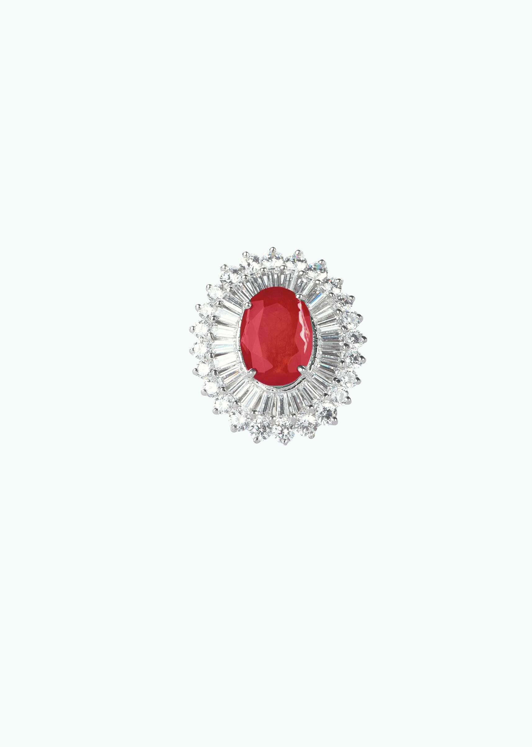 92.5 Sterling Silver Ring Studded With A Emerald And Faux Diamonds - Image 14