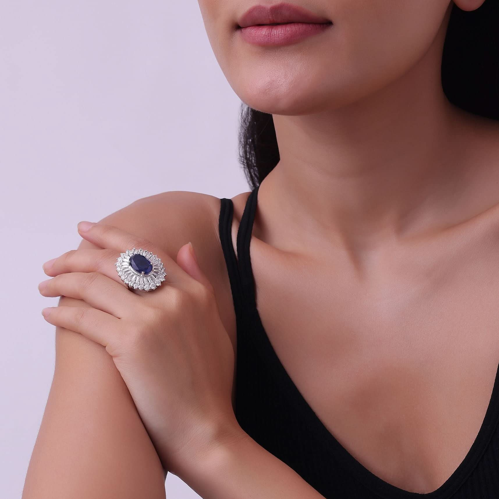 92.5 Sterling Silver Ring Studded With A Emerald And Faux Diamonds - Image 2