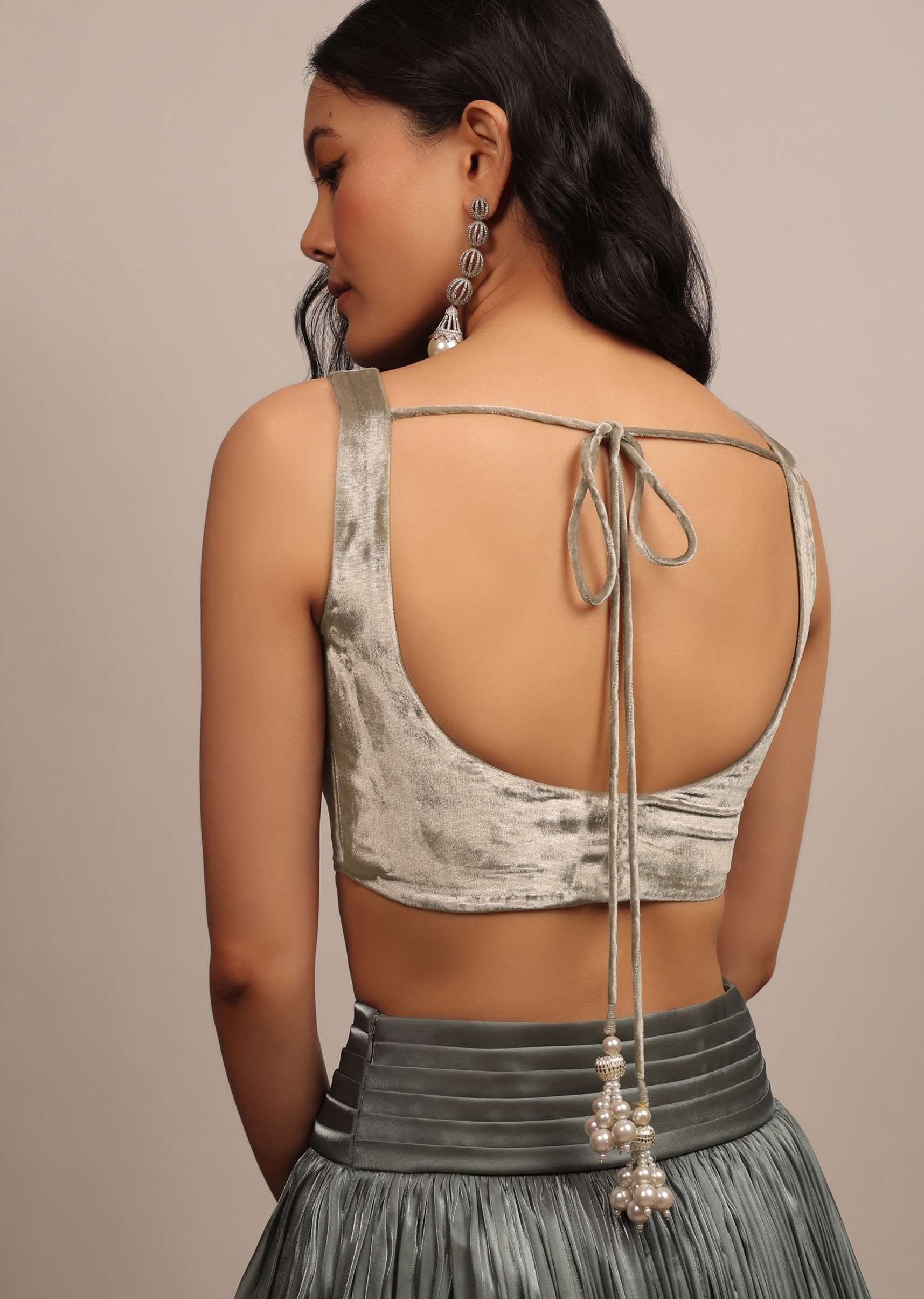 Ash Grey Sleeveless Blouse With Scoop Neckline In Velvet - Image 2