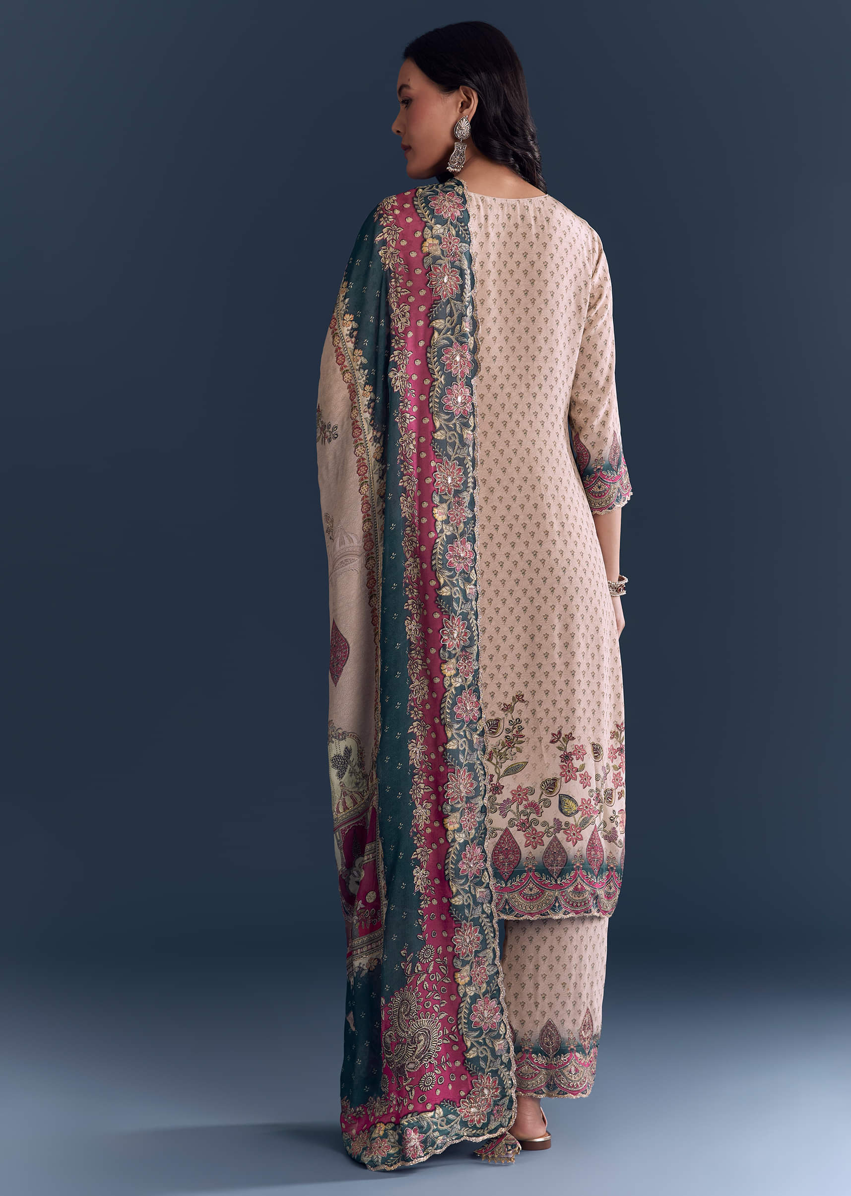 Baby Pink Crepe Kurta Set With Indie Print And Zari Work - Image 5