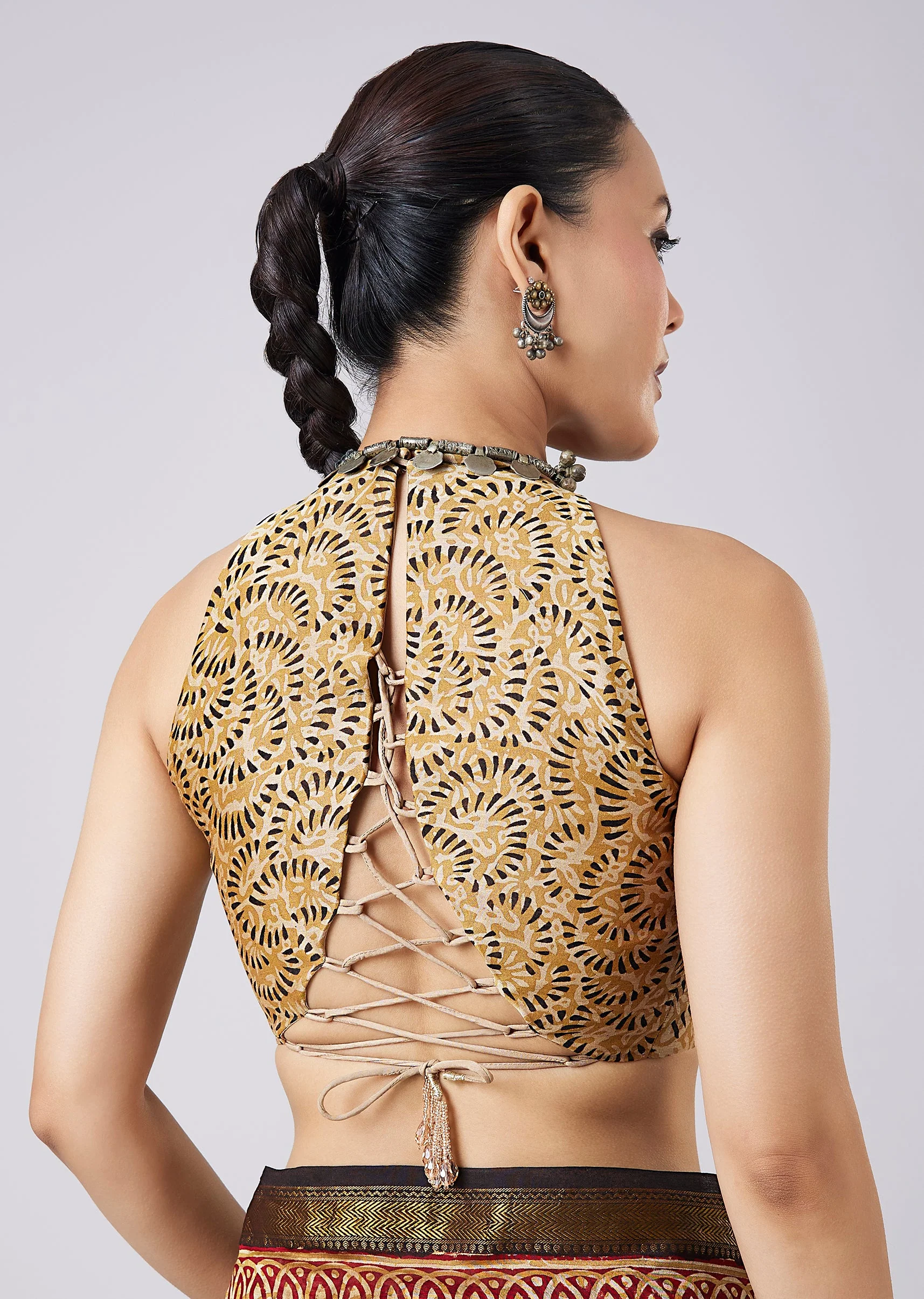 Black Block Printed Motif Saree with Unstitched Blouse - Image 8