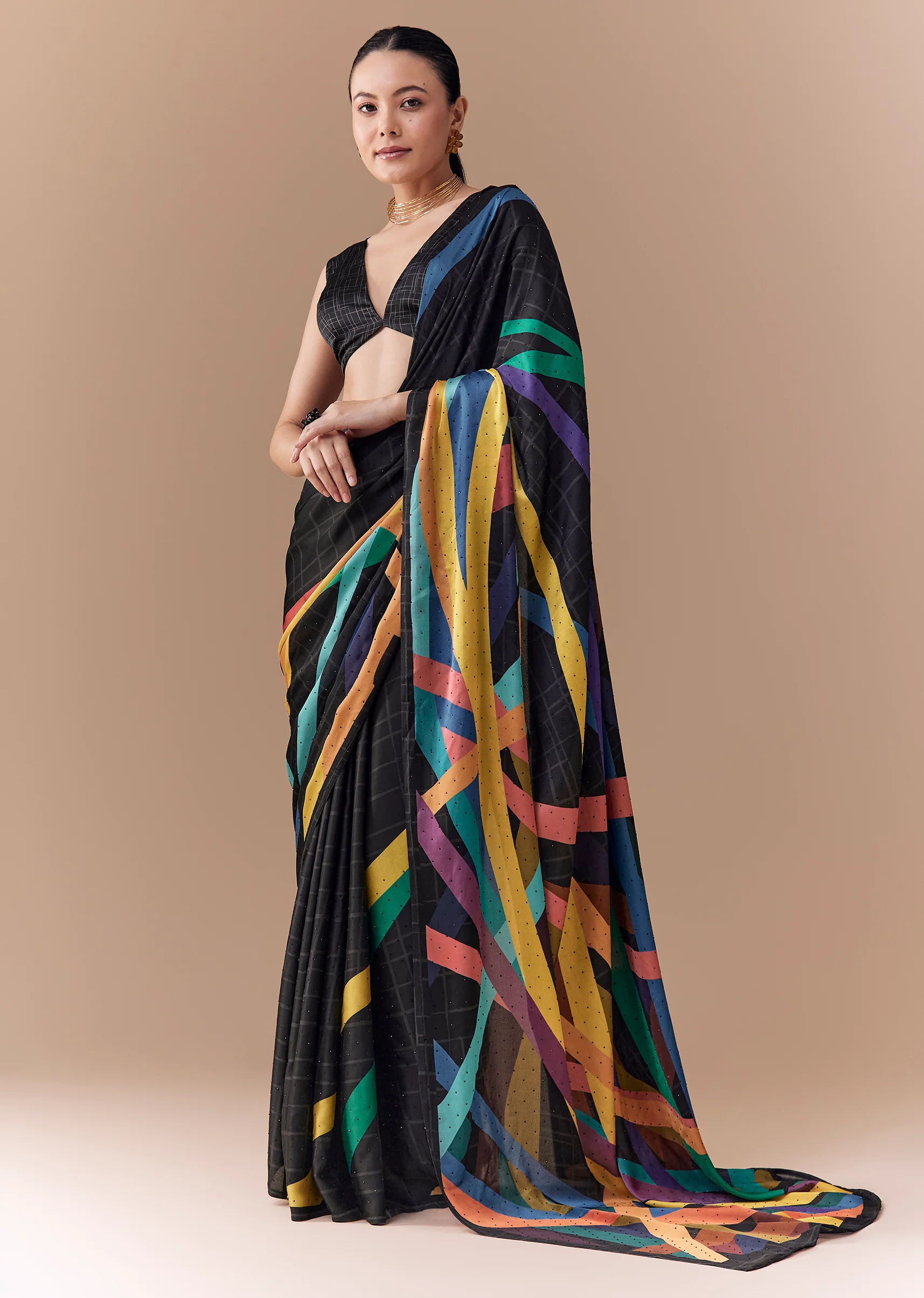 Black Checkered Printed Saree with Blouse Fabric - Image 3