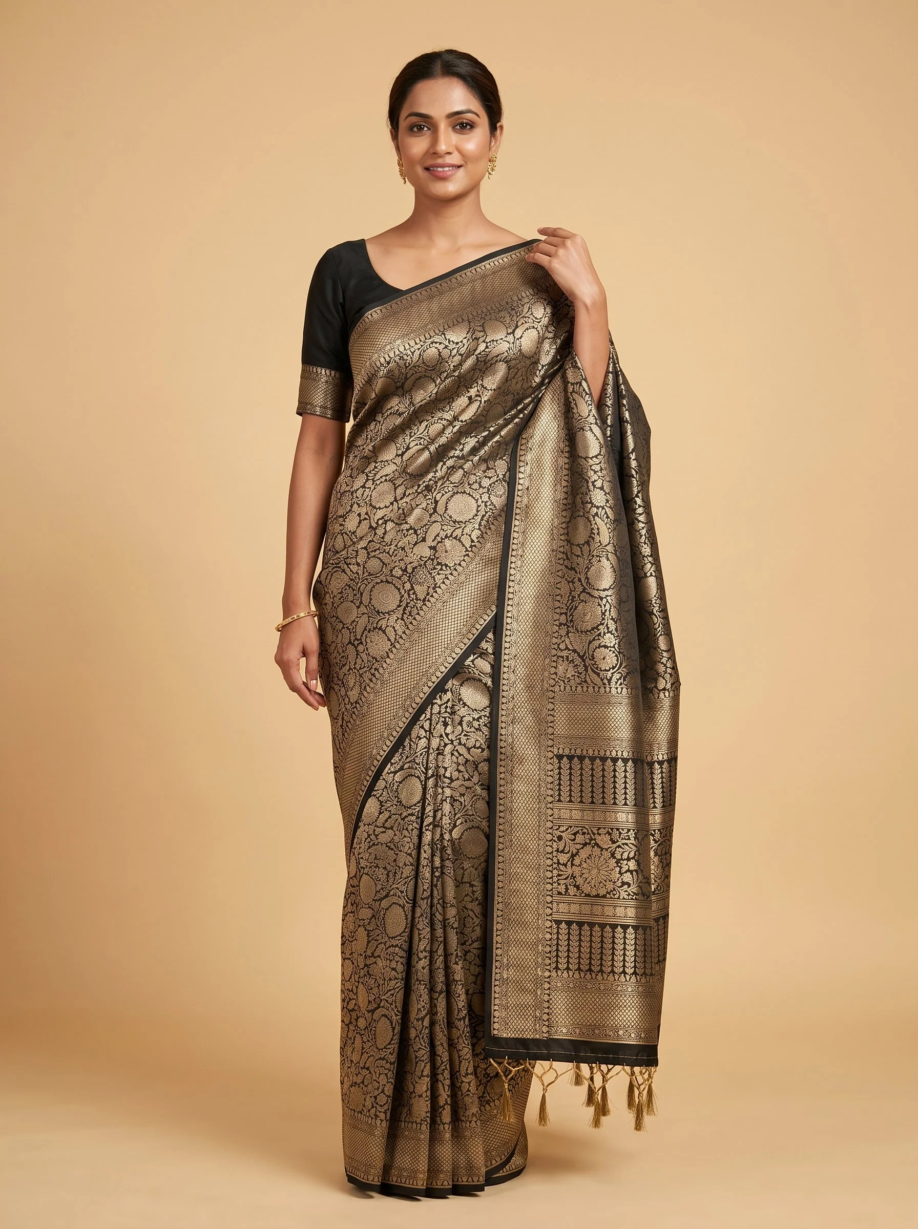 Black Elite Finish Handloom Saree