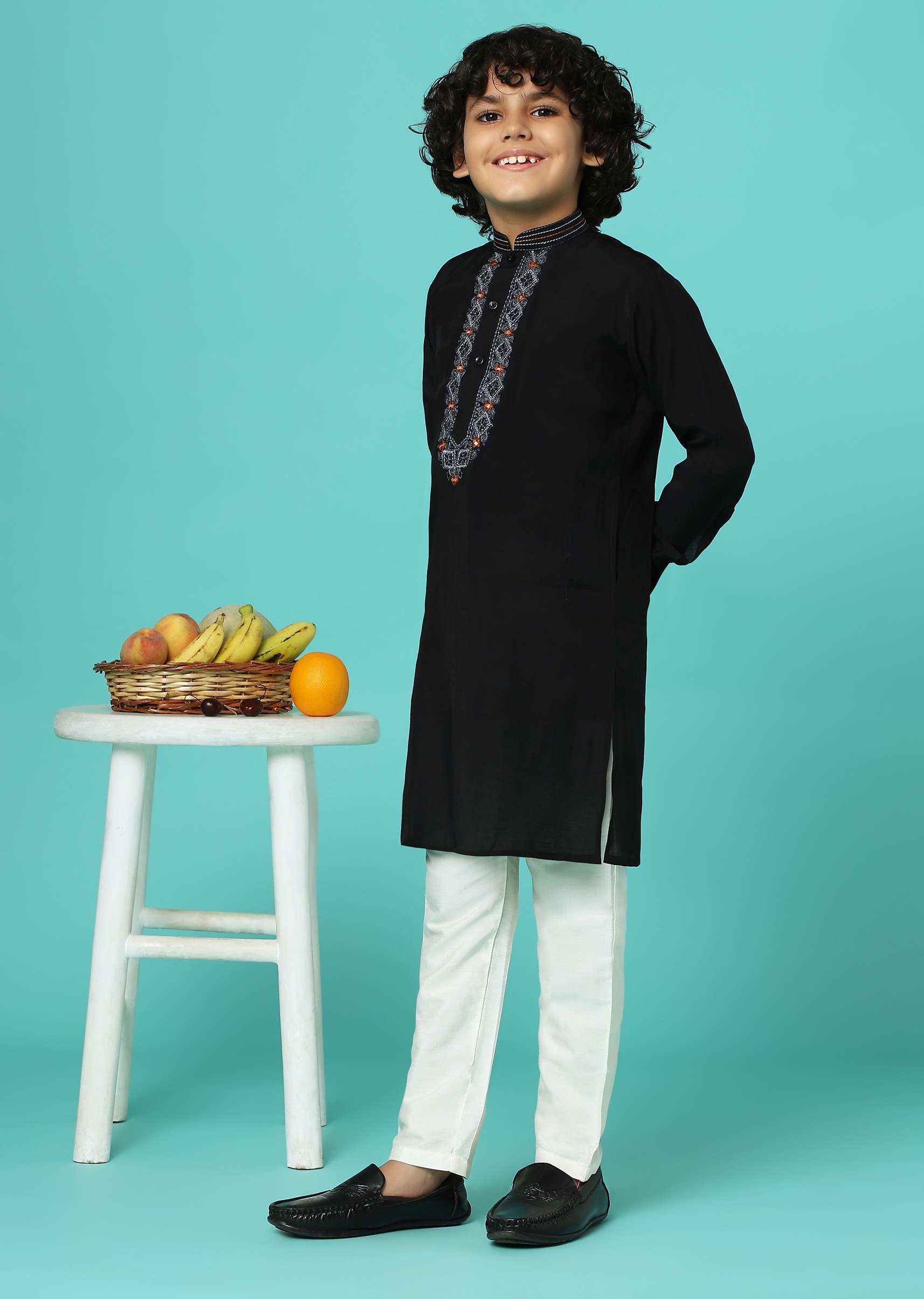 Black Embroidered Kurta And Pant Set In Silk - Image 3