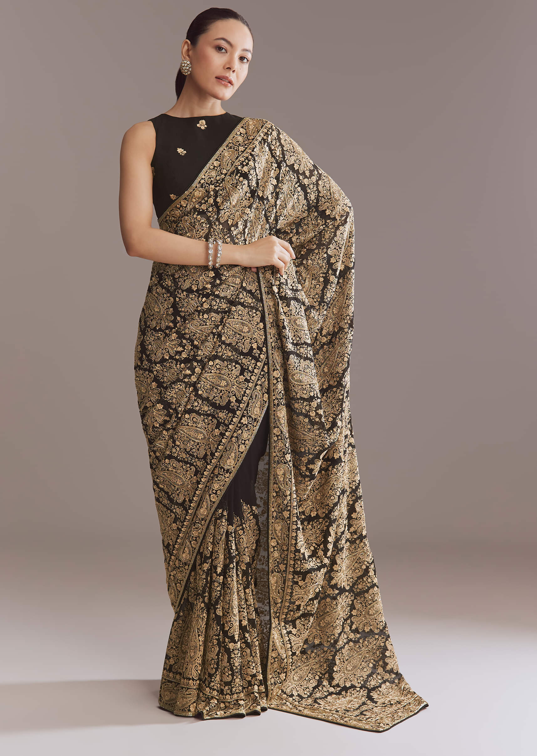 Black Georgette Saree With Kashmiri Kashida Embroidery - Image 9