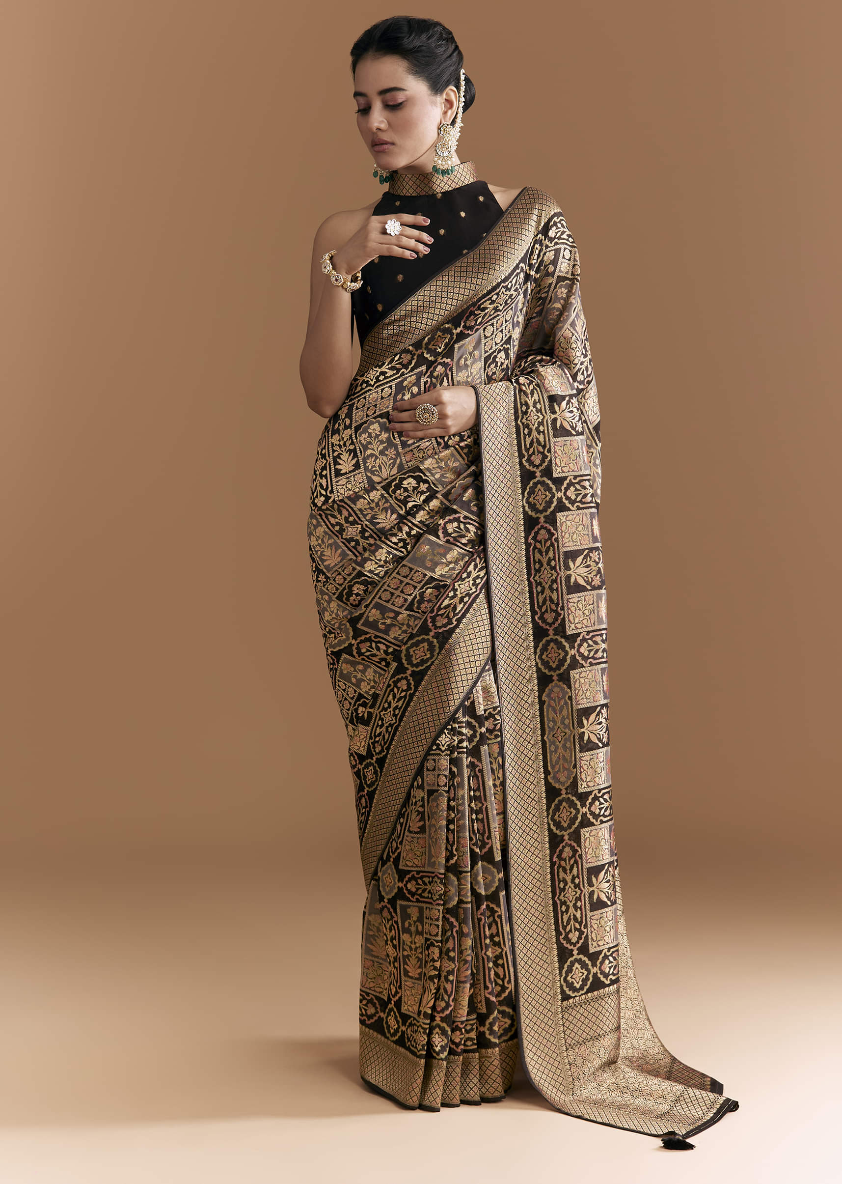 Black Khadhi Georgette Saree With Floral And Geometric Zari Work - Image 3