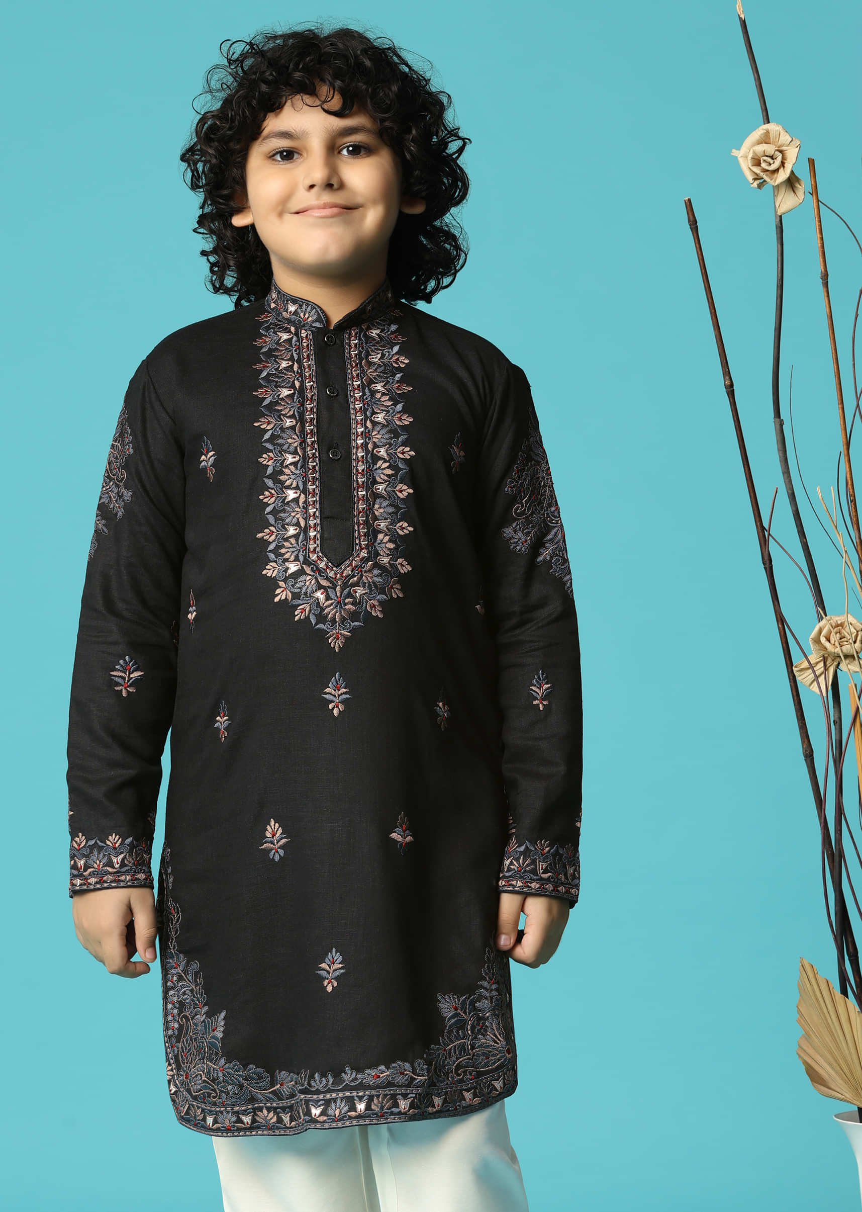 Black Linen Kurta Pant Set With Resham Work For Boys - Image 4