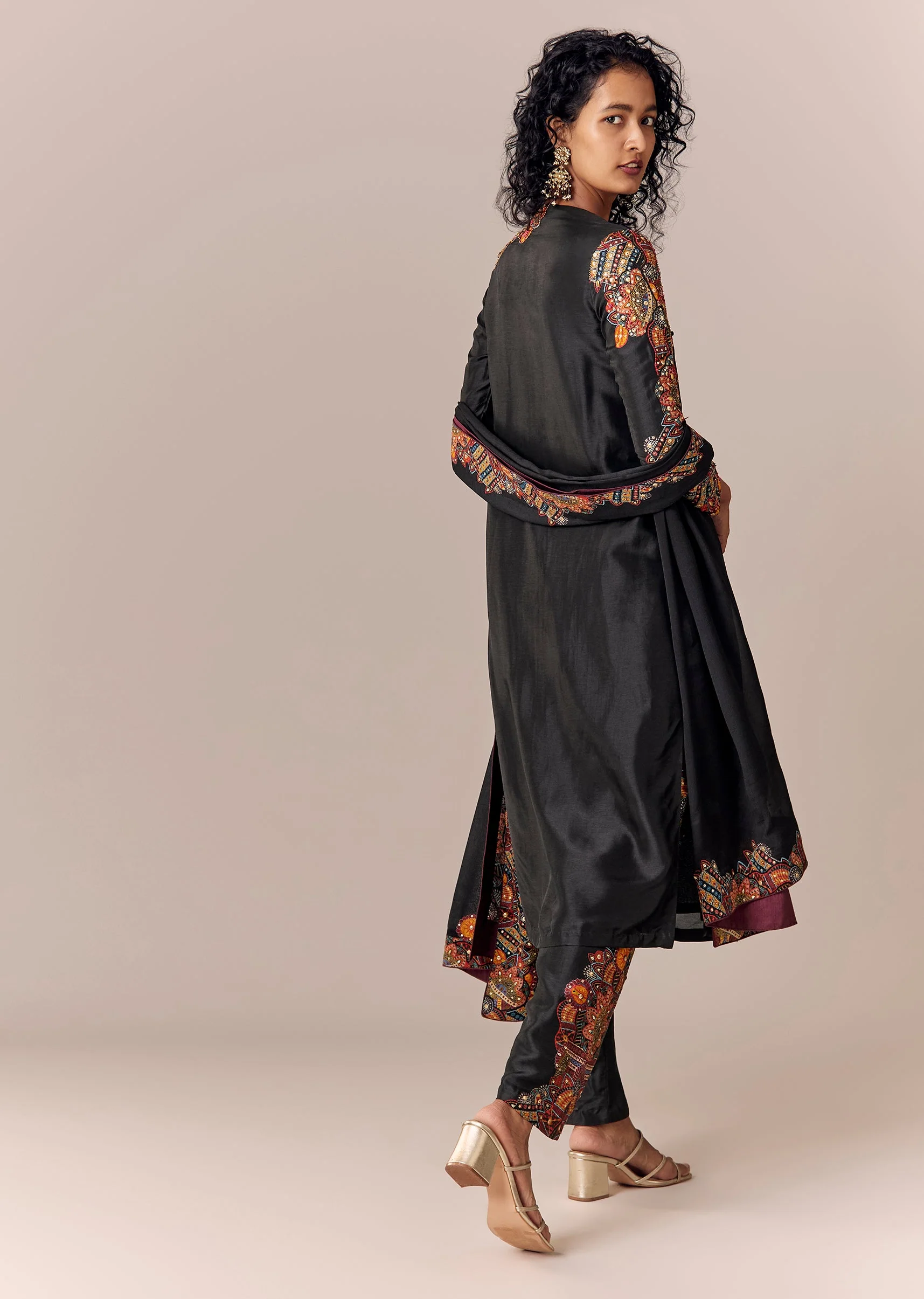 Black Printed Kurta Pant Set With Dupatta - Image 5