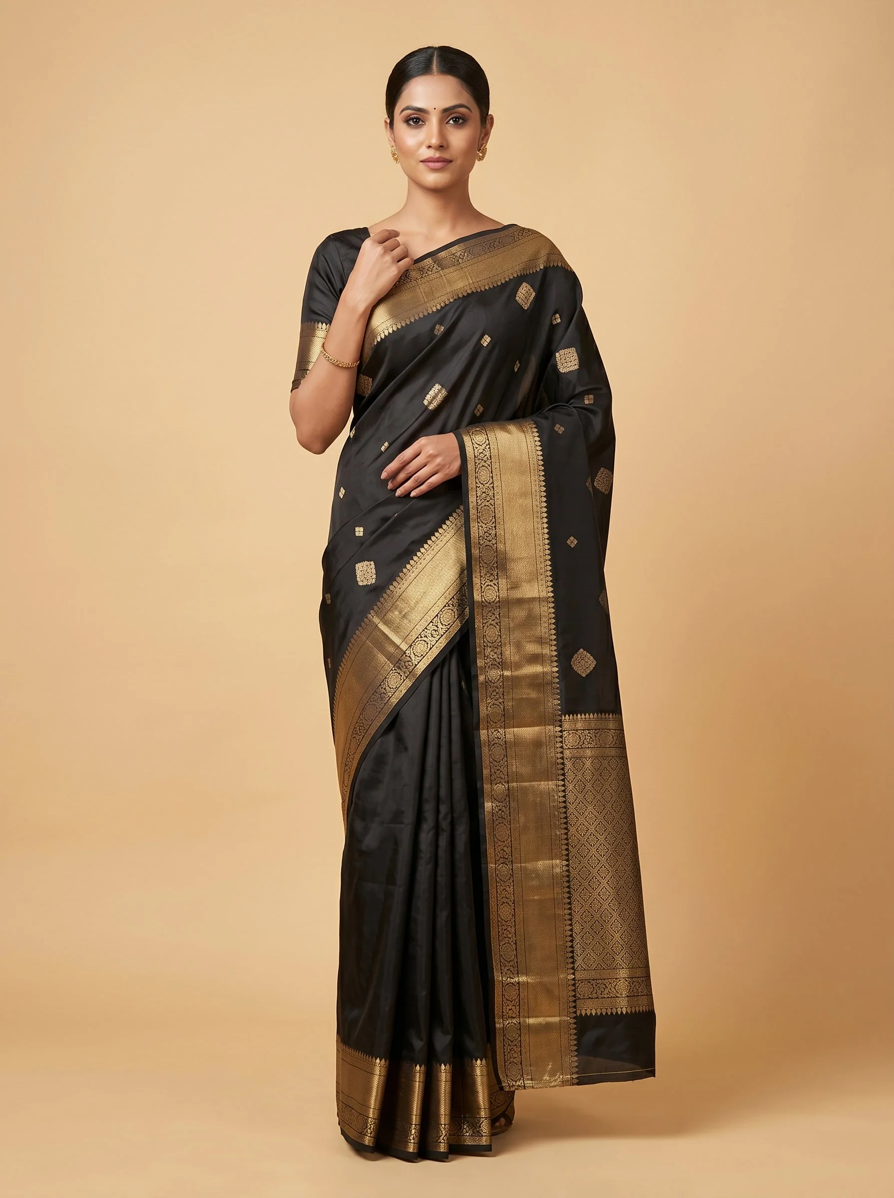 Black Sculpted Finish Handloom Saree