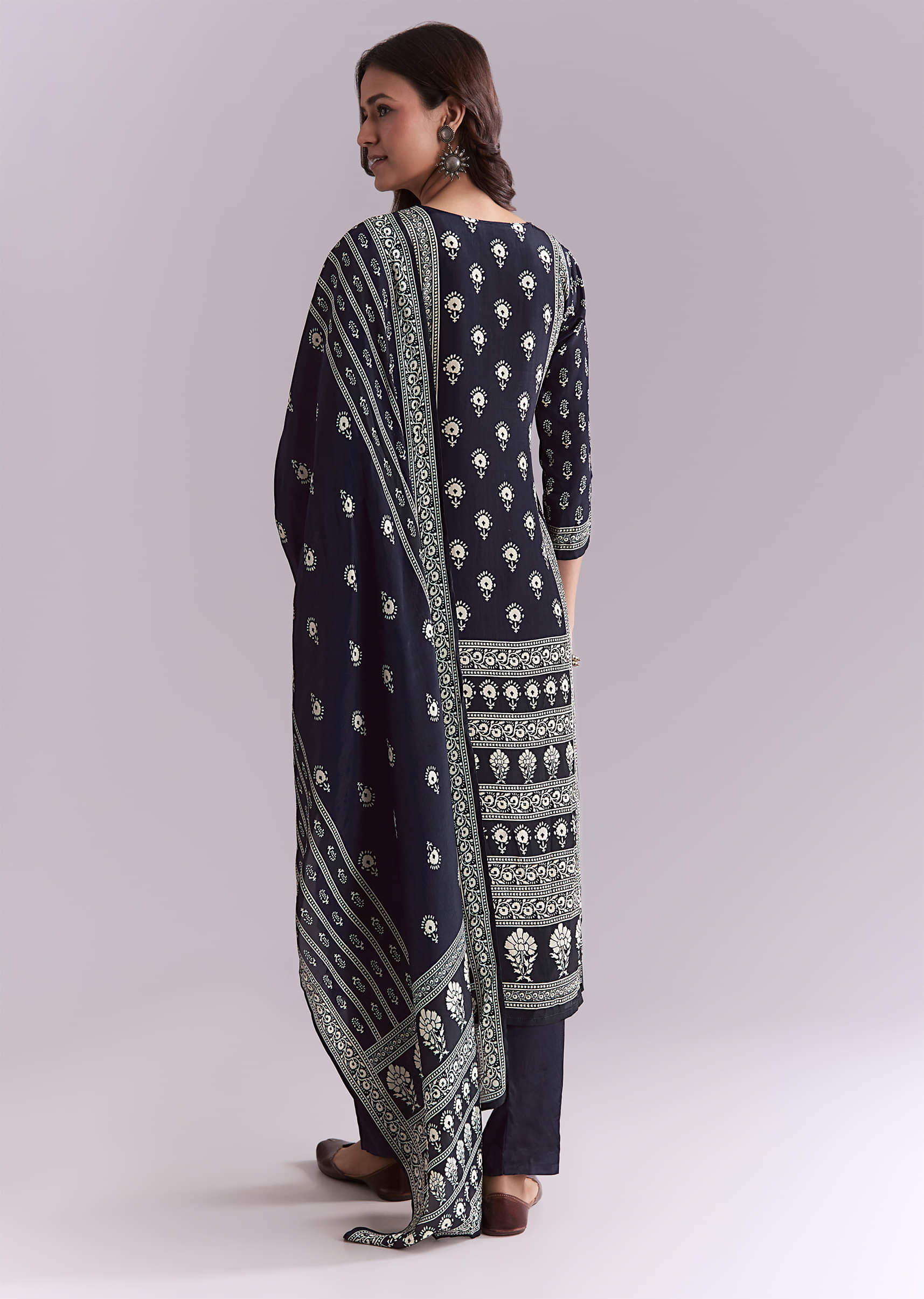 Blue Crepe Kurta Set With Indie Print And Moti Detail - Image 5