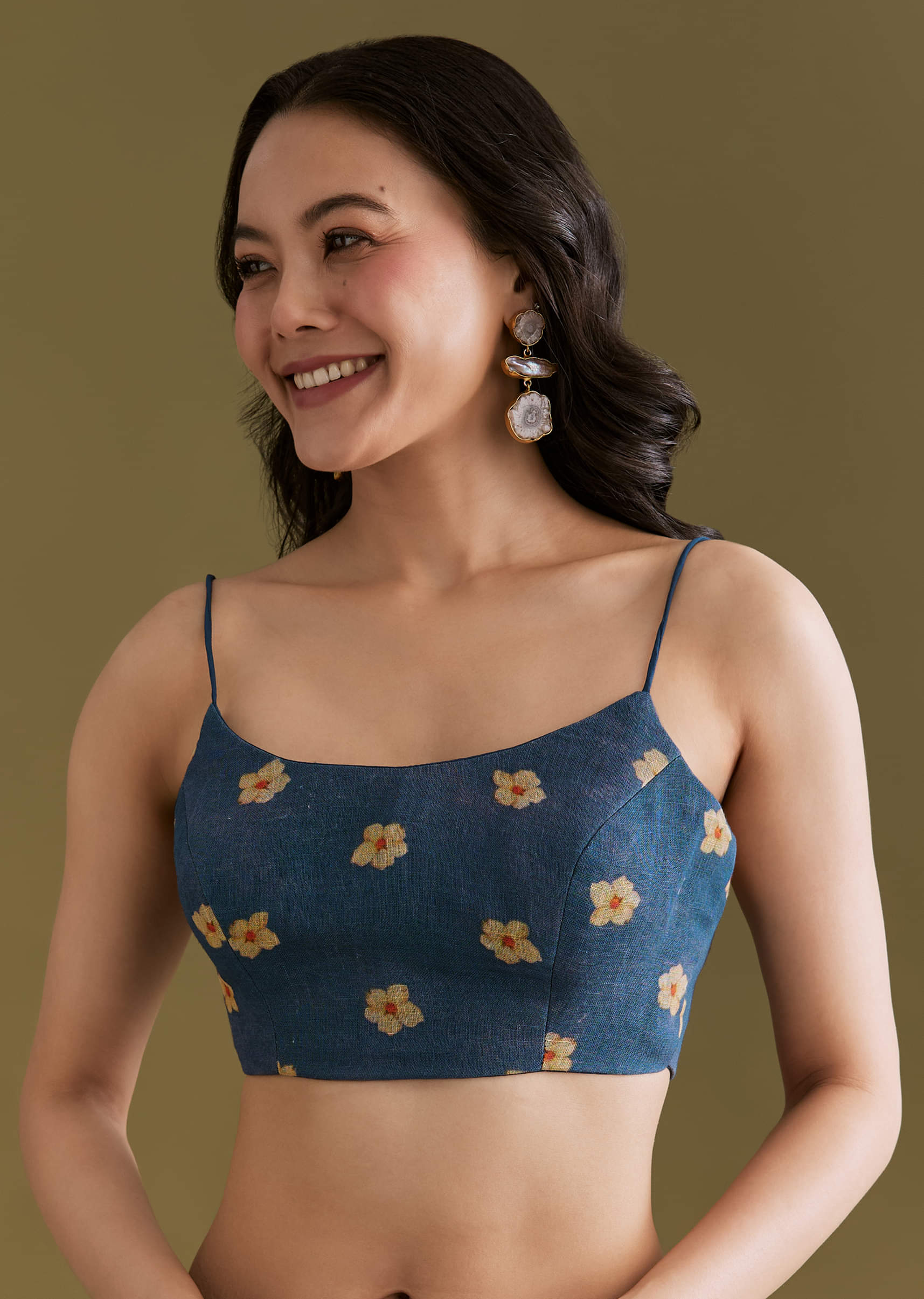 Blue Linen Saree With Botanical Floral Prints - Image 7