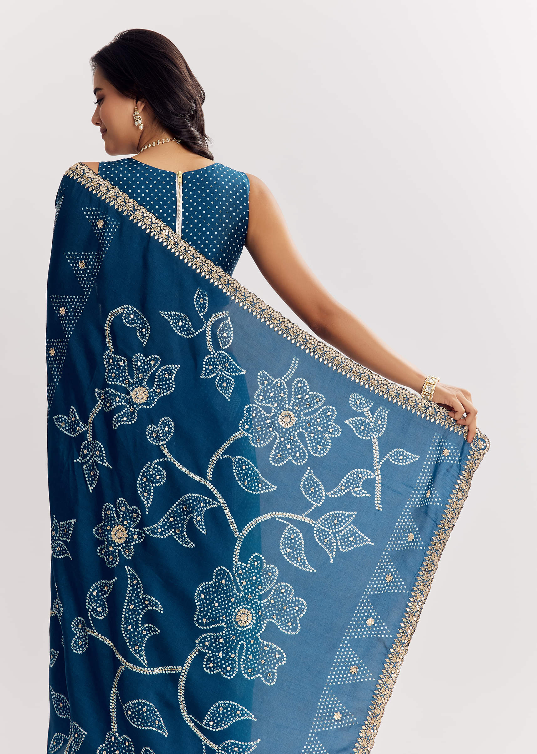 Blue Shaded Muslin Printed Saree With Embellishments - Image 5