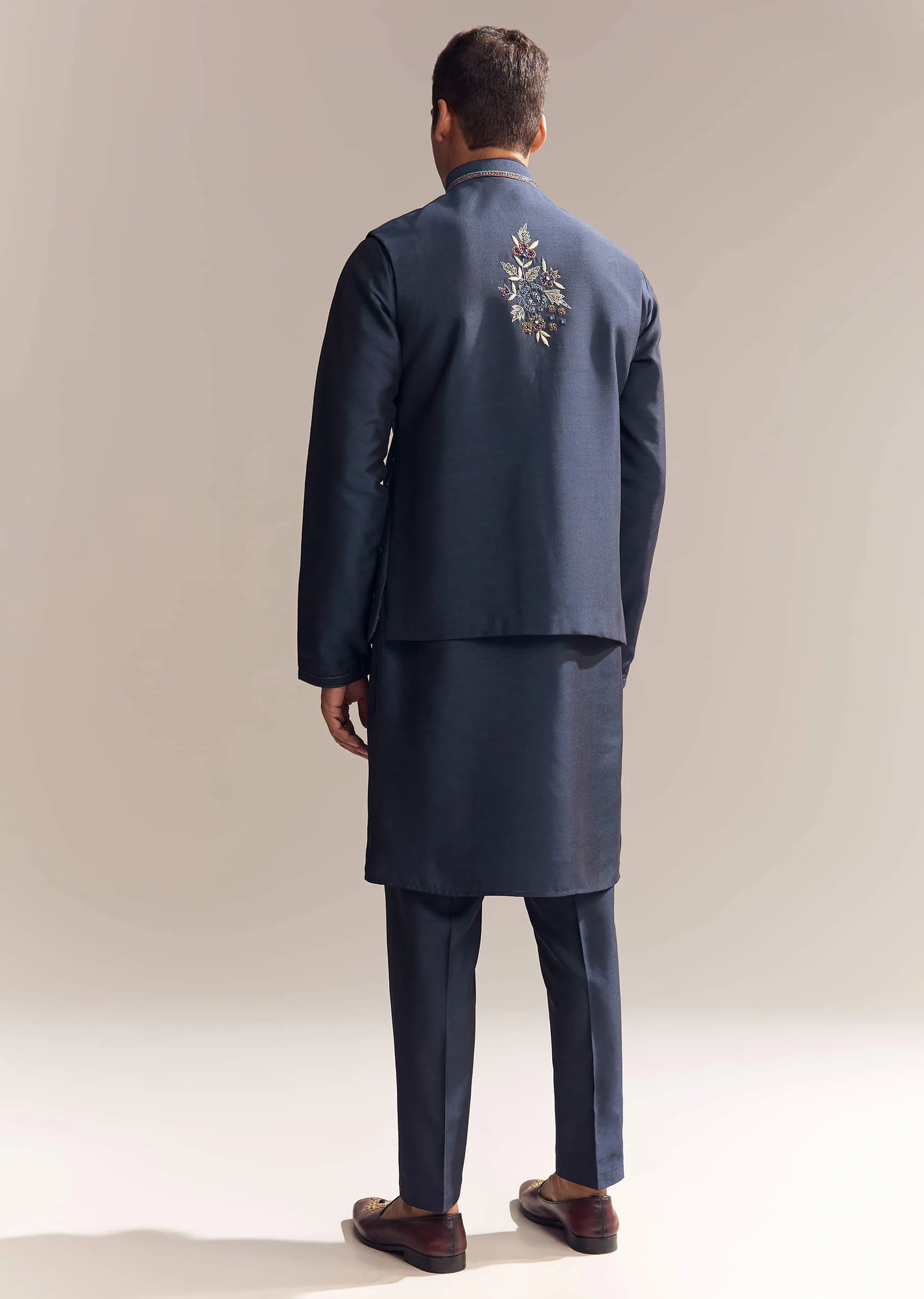 Blue Silk Kurta Jacket Set For Men With Resham Embroidery - Image 5