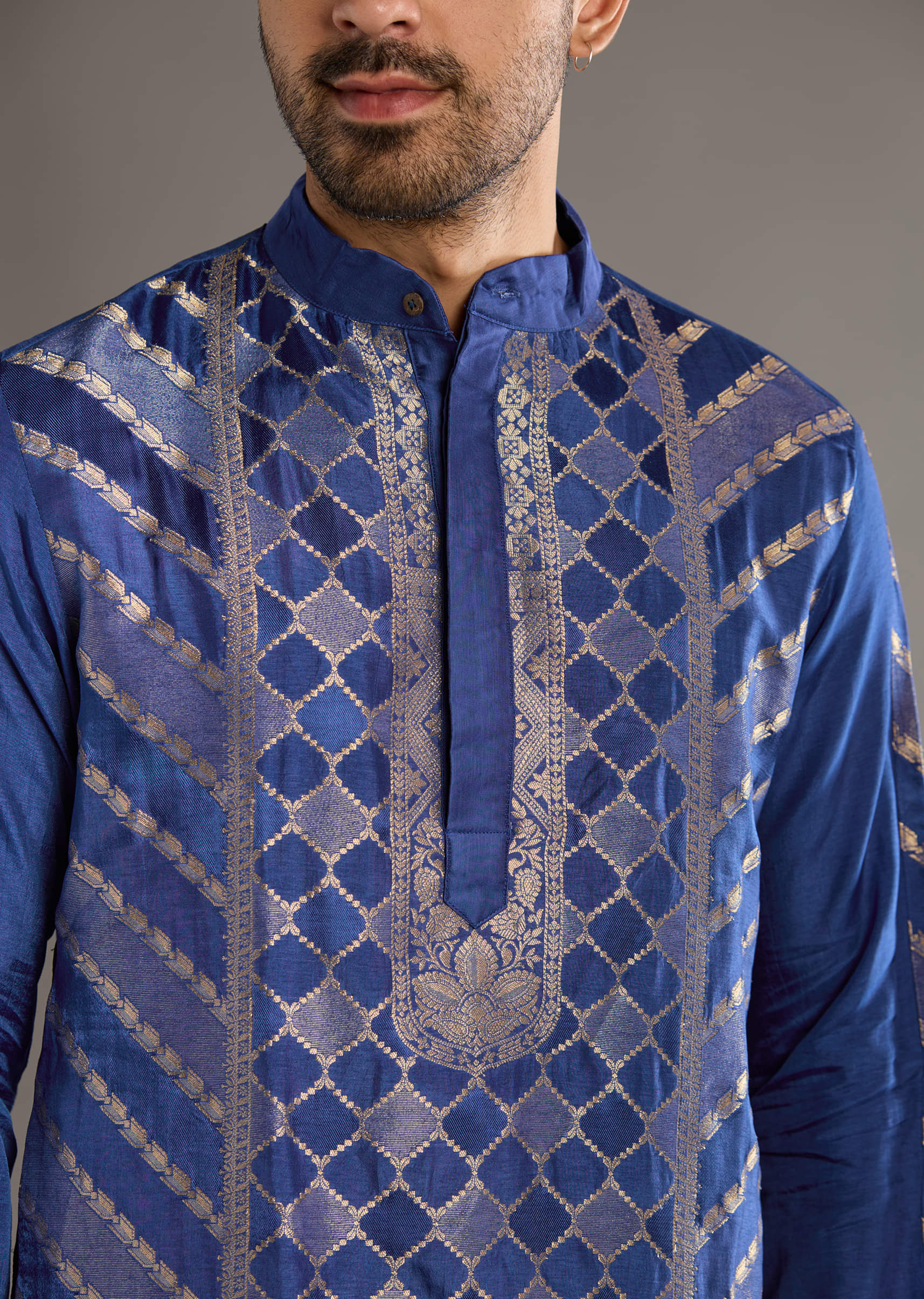 Blue Silk Kurta Set For Men With Handwoven Jacquard Work - Image 2