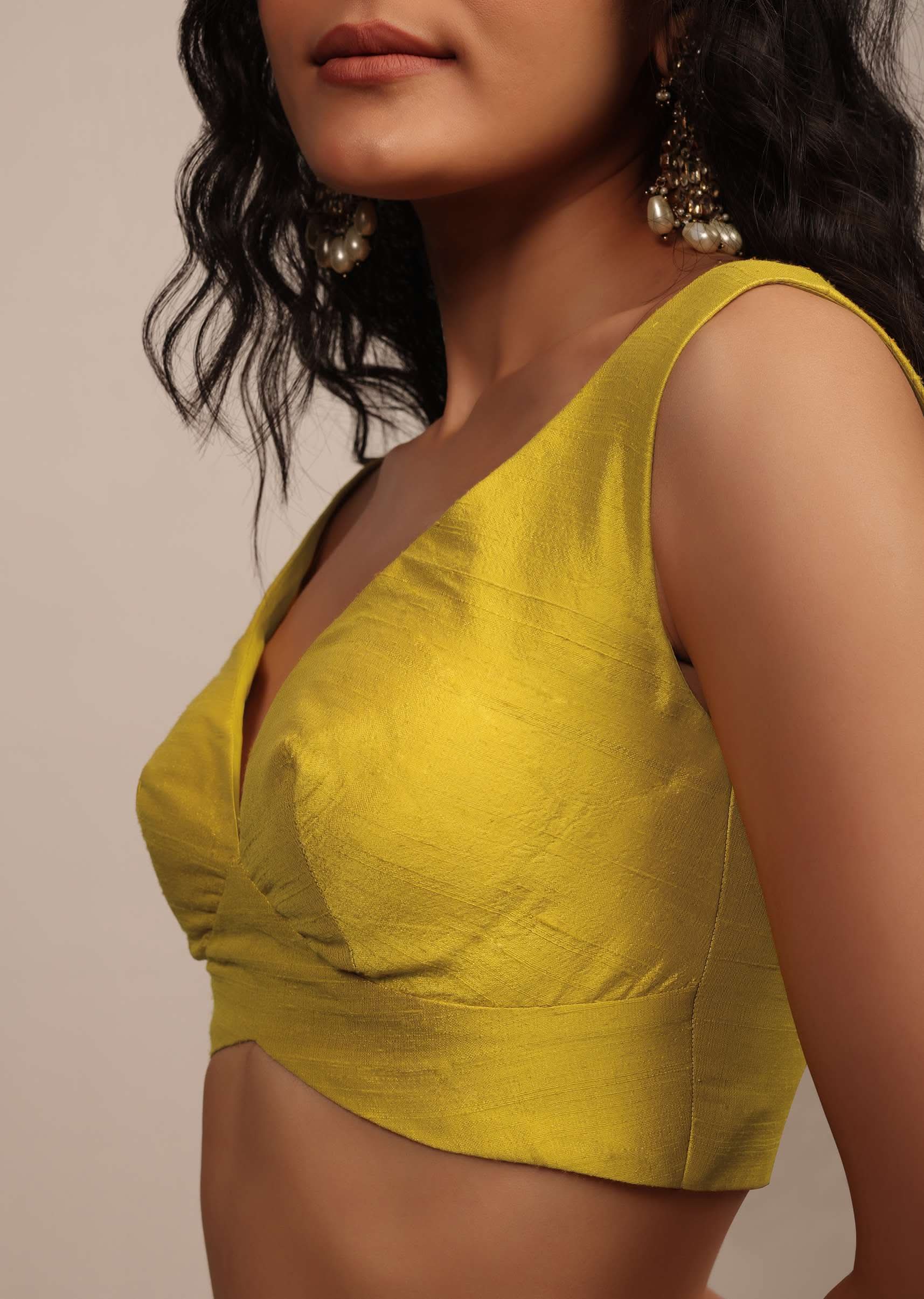Bright Yellow Sleeveless Blouse With Sweetheart Neckline In Raw Silk - Image 4