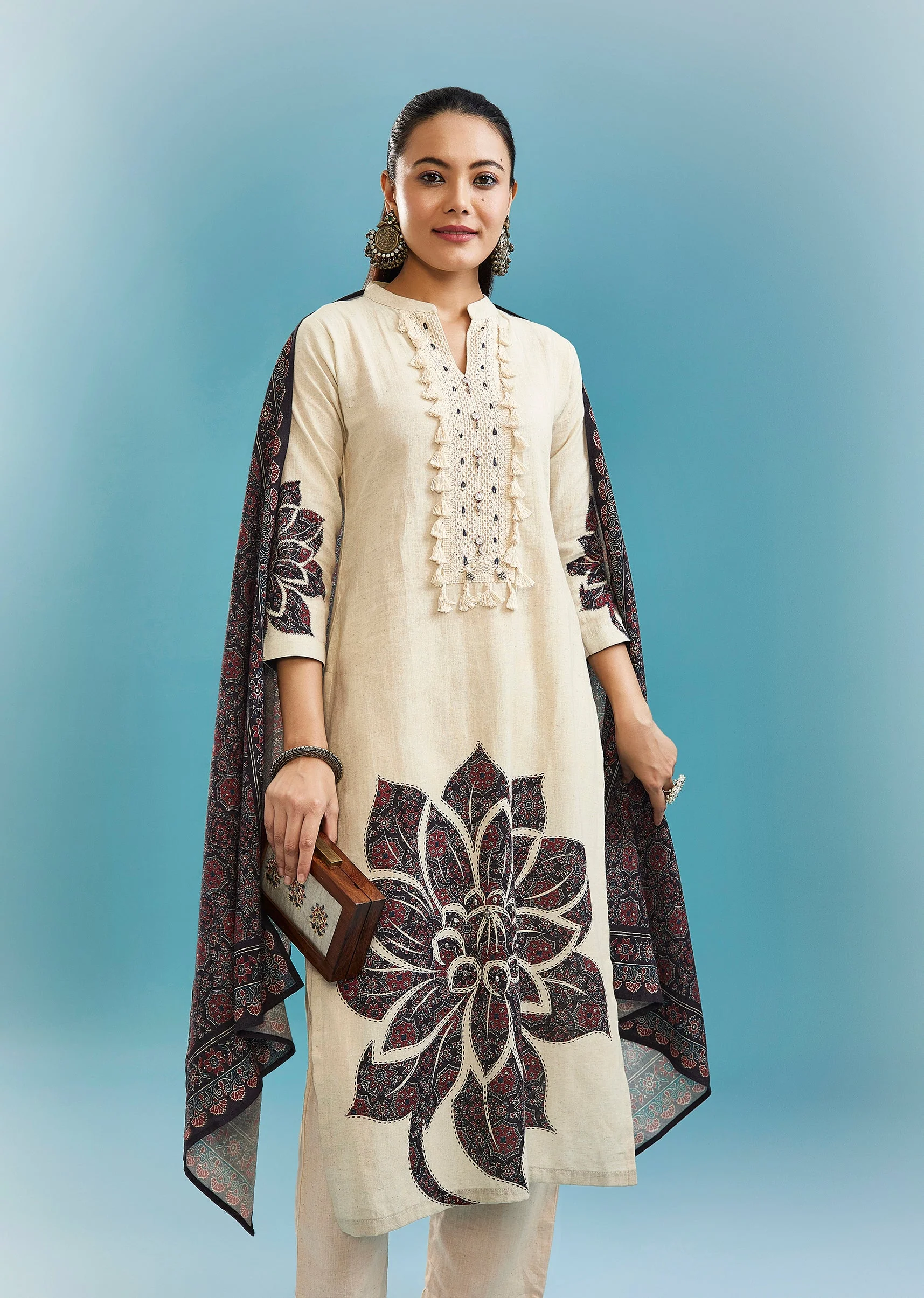 Cream And Black Block Print Kurta Set With Lace And Tassel Work - Image 4