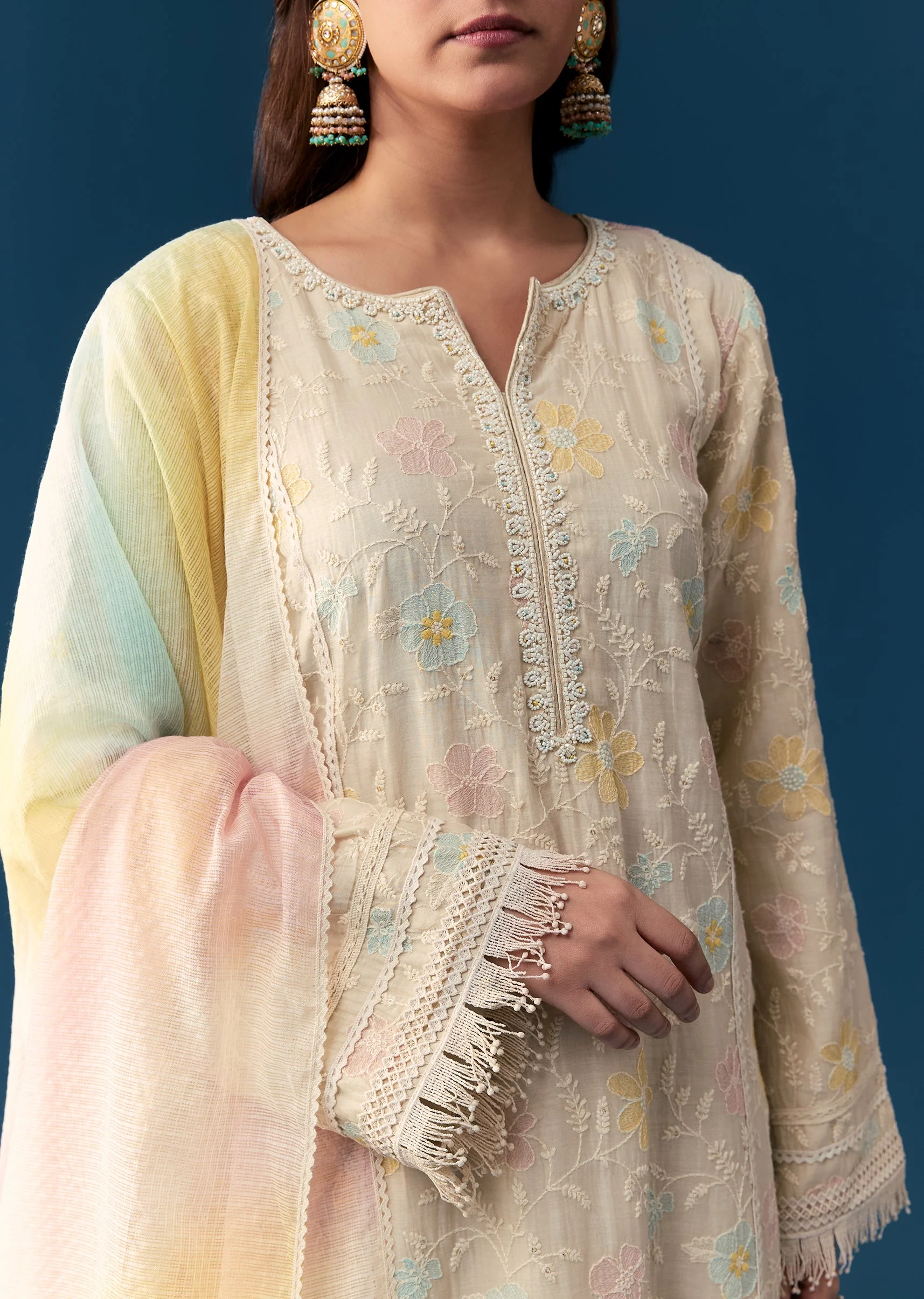 Cream Cotton Kurta Set With Thread Work