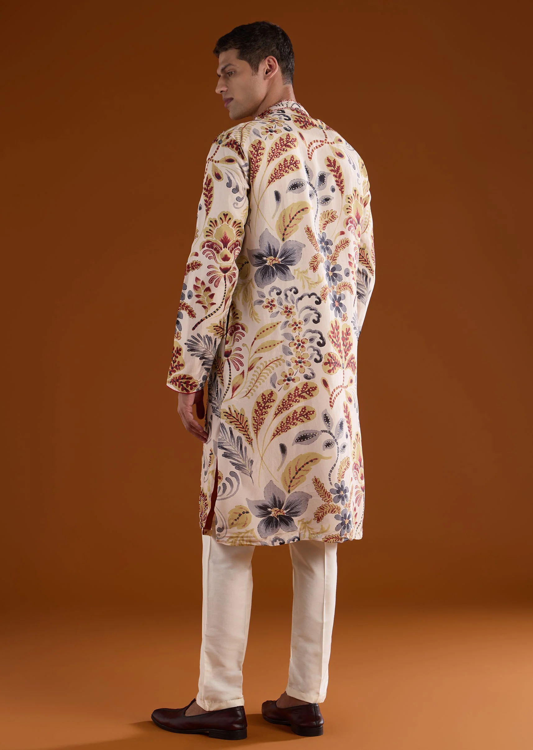Cream Embroidered Rawsilk Kurta Set - Image 5