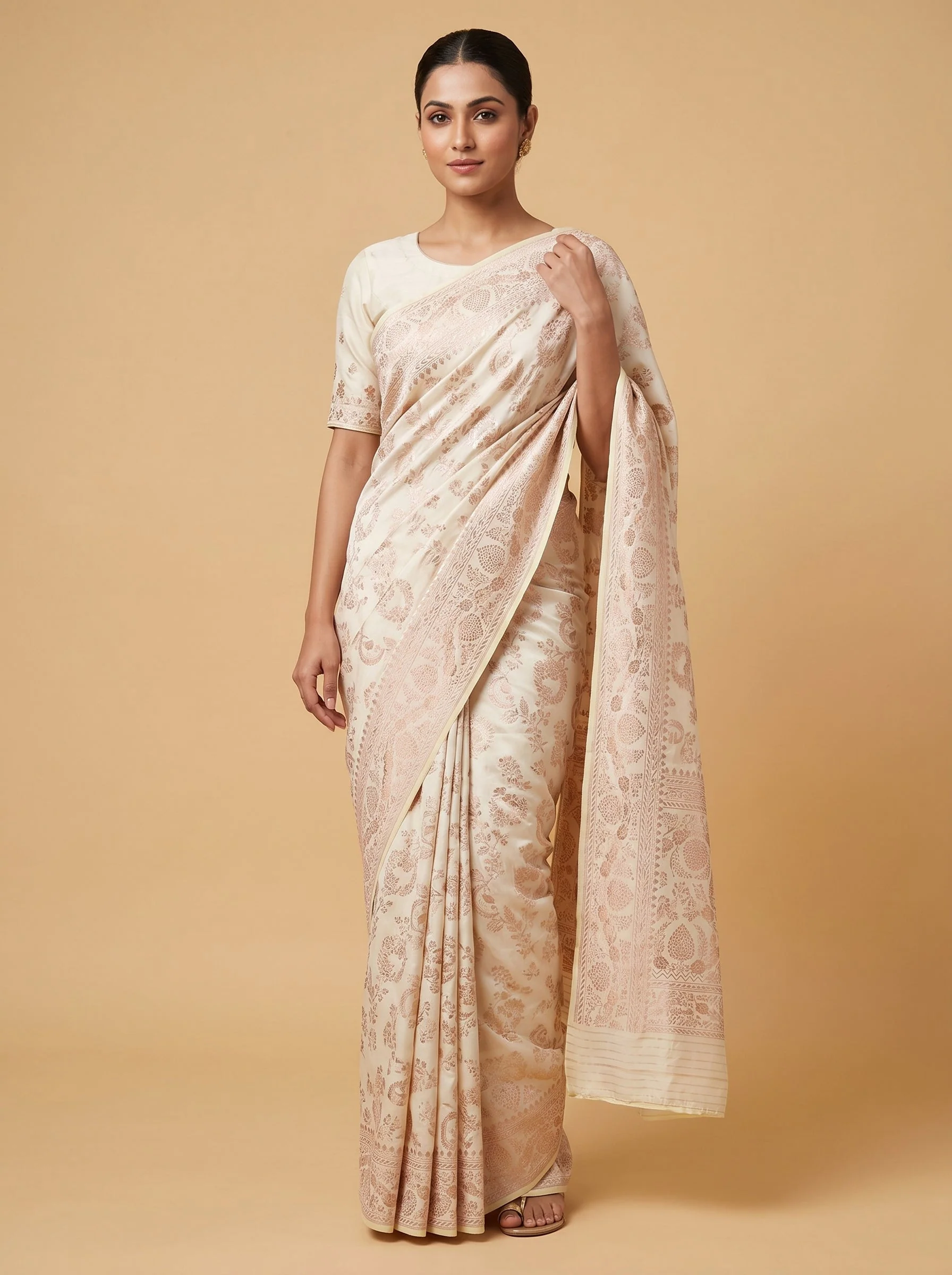 Cream Gentle Layer Handloom Saree
