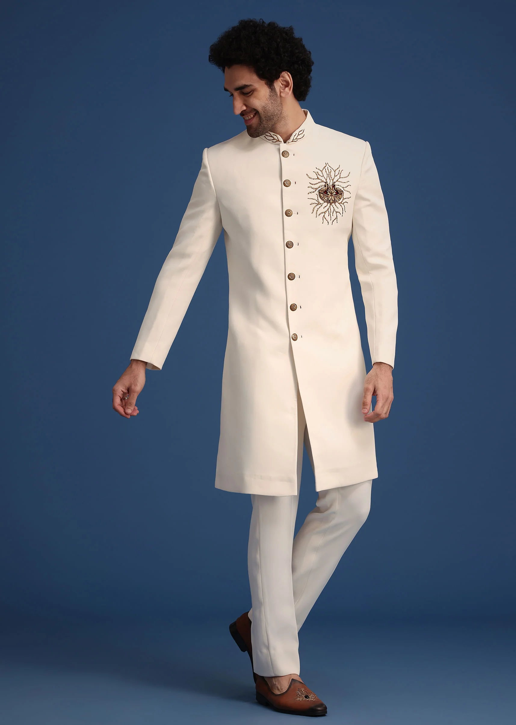 Cream Indowestern Suit With Zari And Metal Work Broach - Image 3