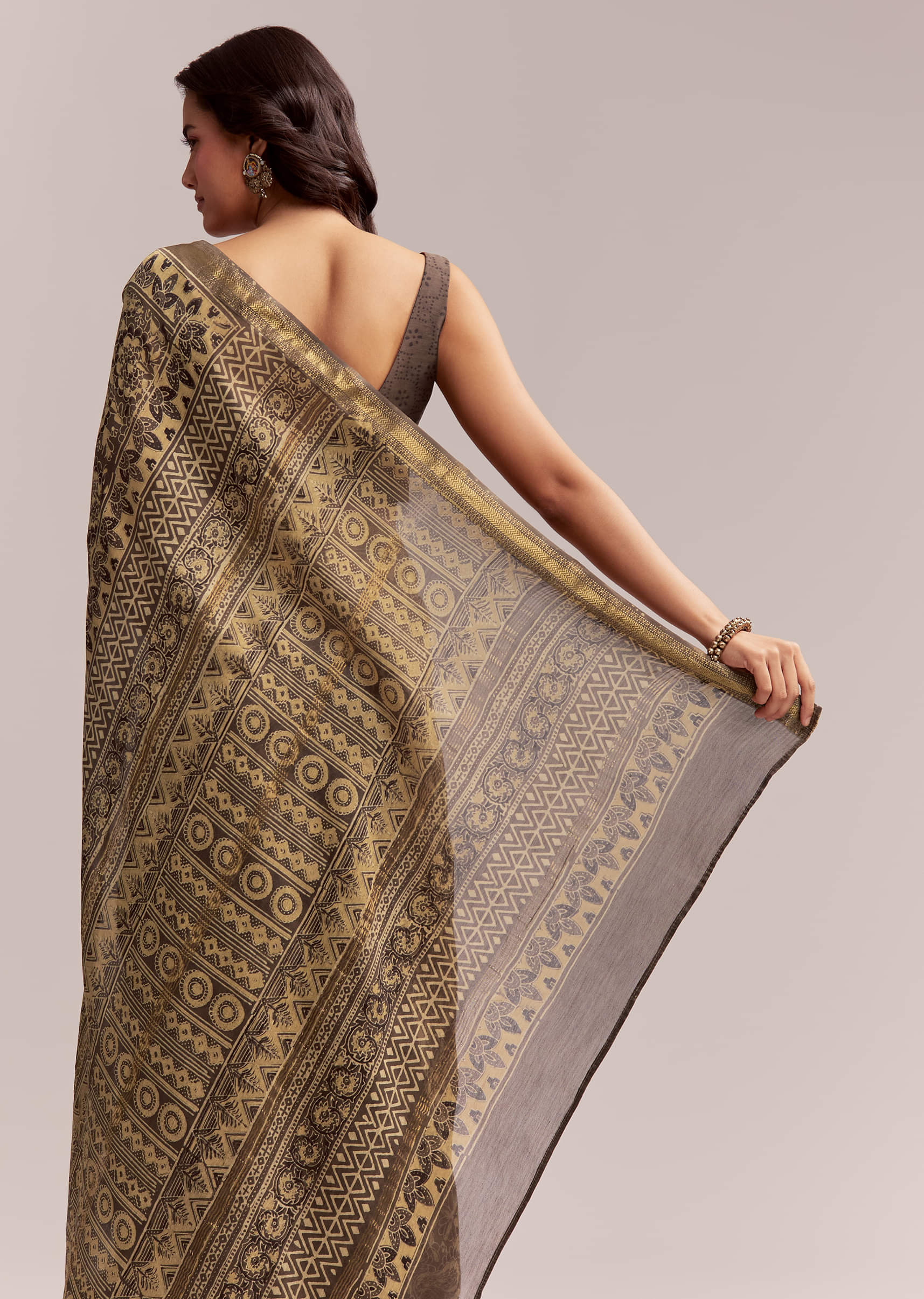 Dark Beige Linen Printed Saree With Authentic Floral Ajrakh Print - Image 6