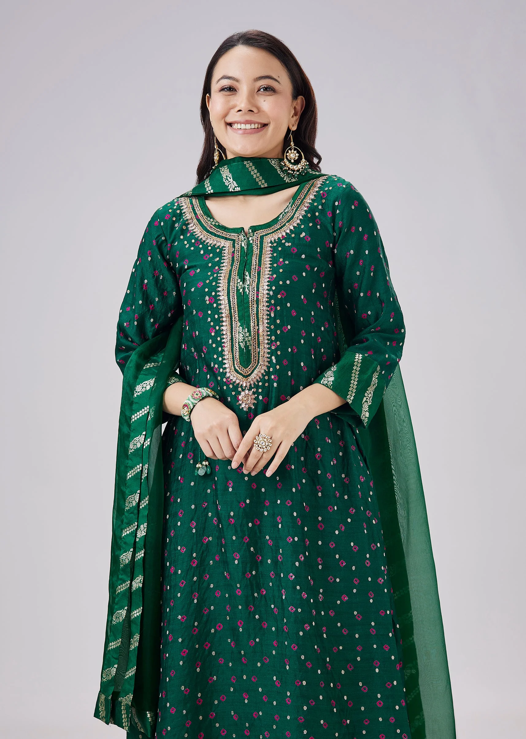 Dark Green Banarasi Bandhani Kurta Set With Dupatta - Image 4