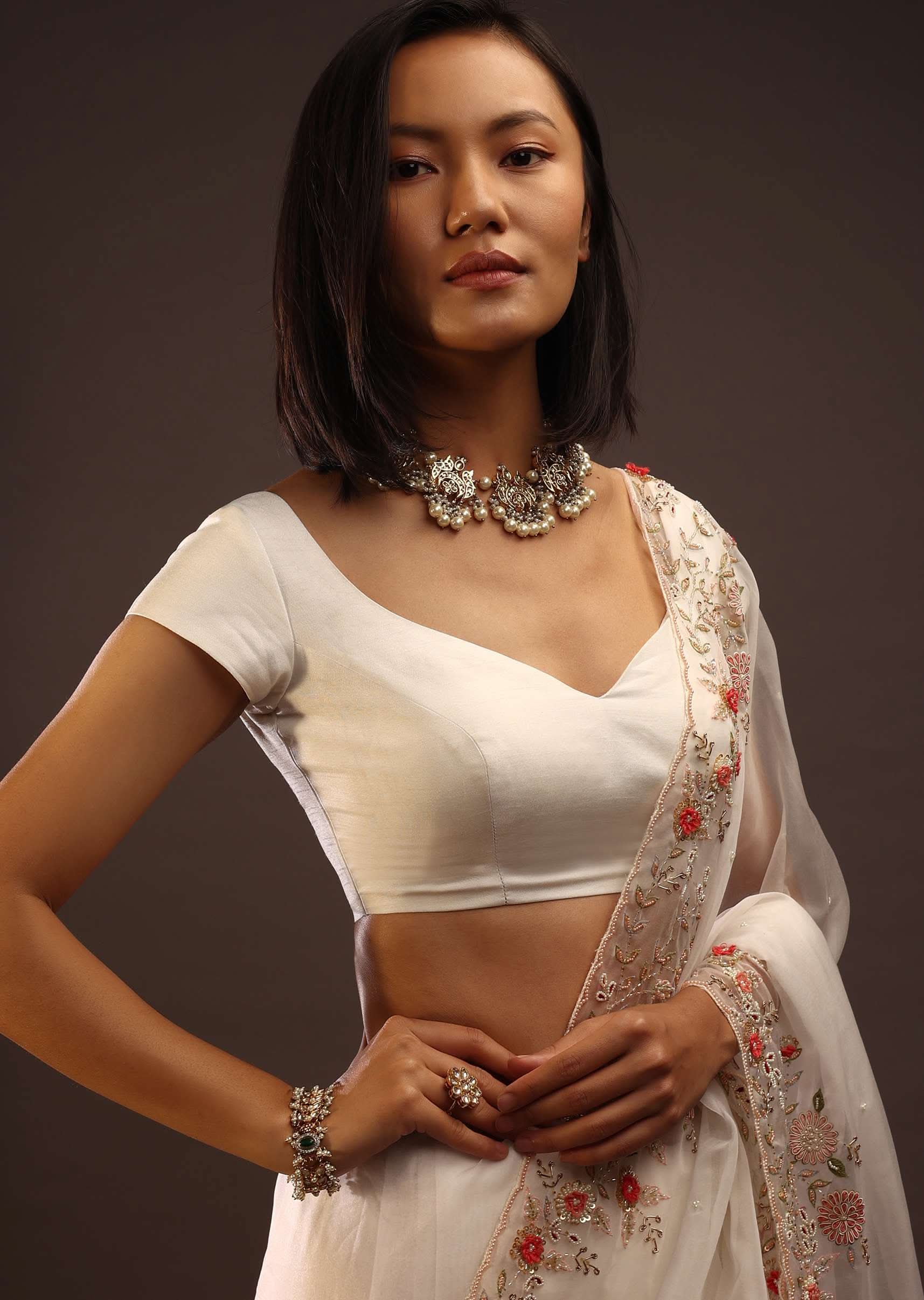 Egret White Cap Sleeves Blouse With A Sweetheart Neckline - Image 3