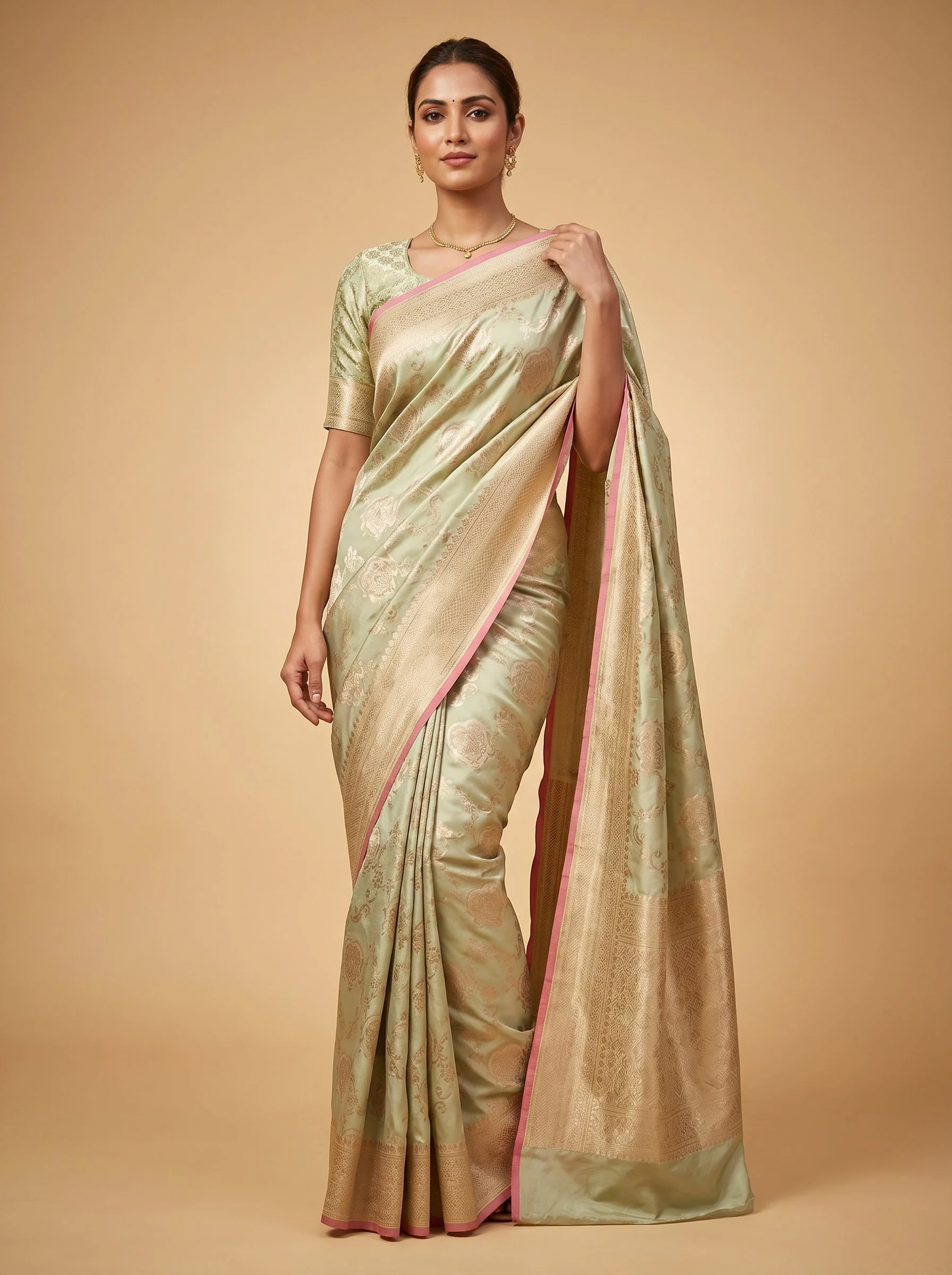 Emerald Silk Glow