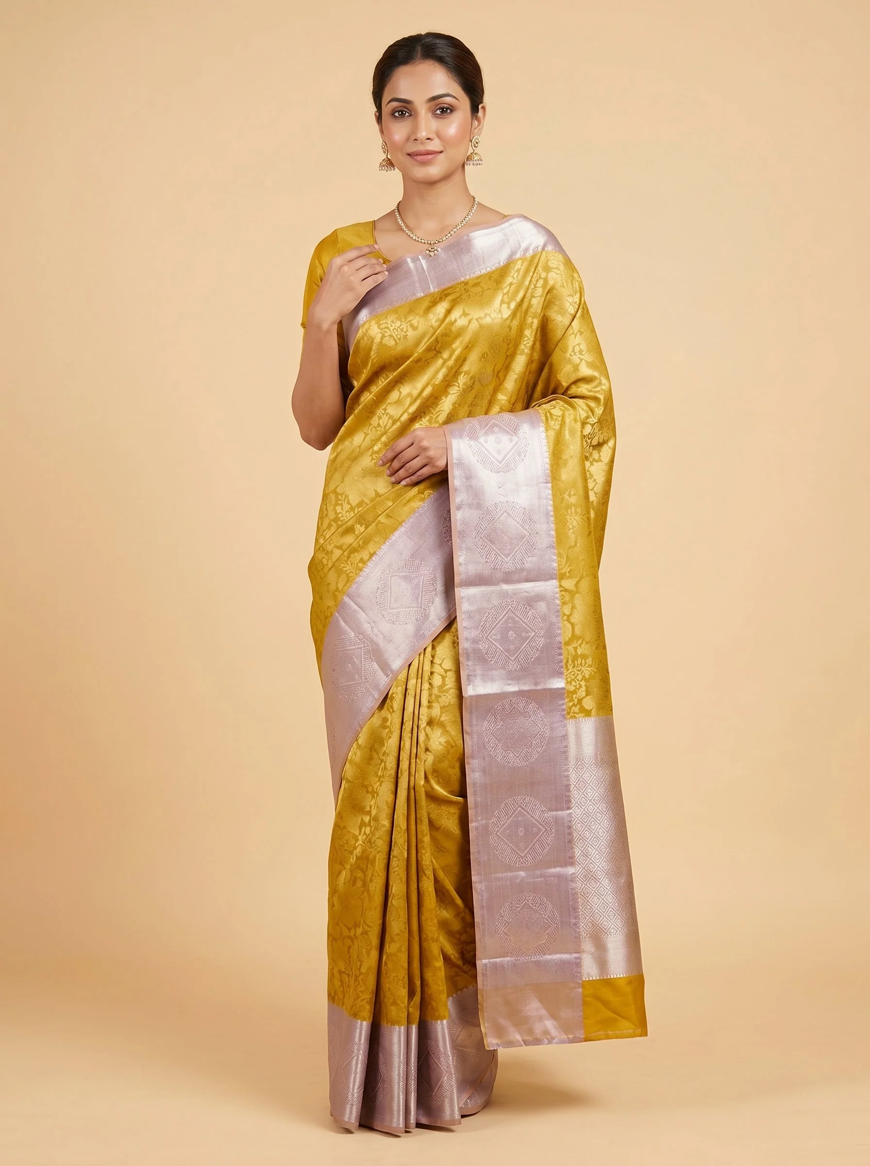 Gold Bright Finish Handloom Saree