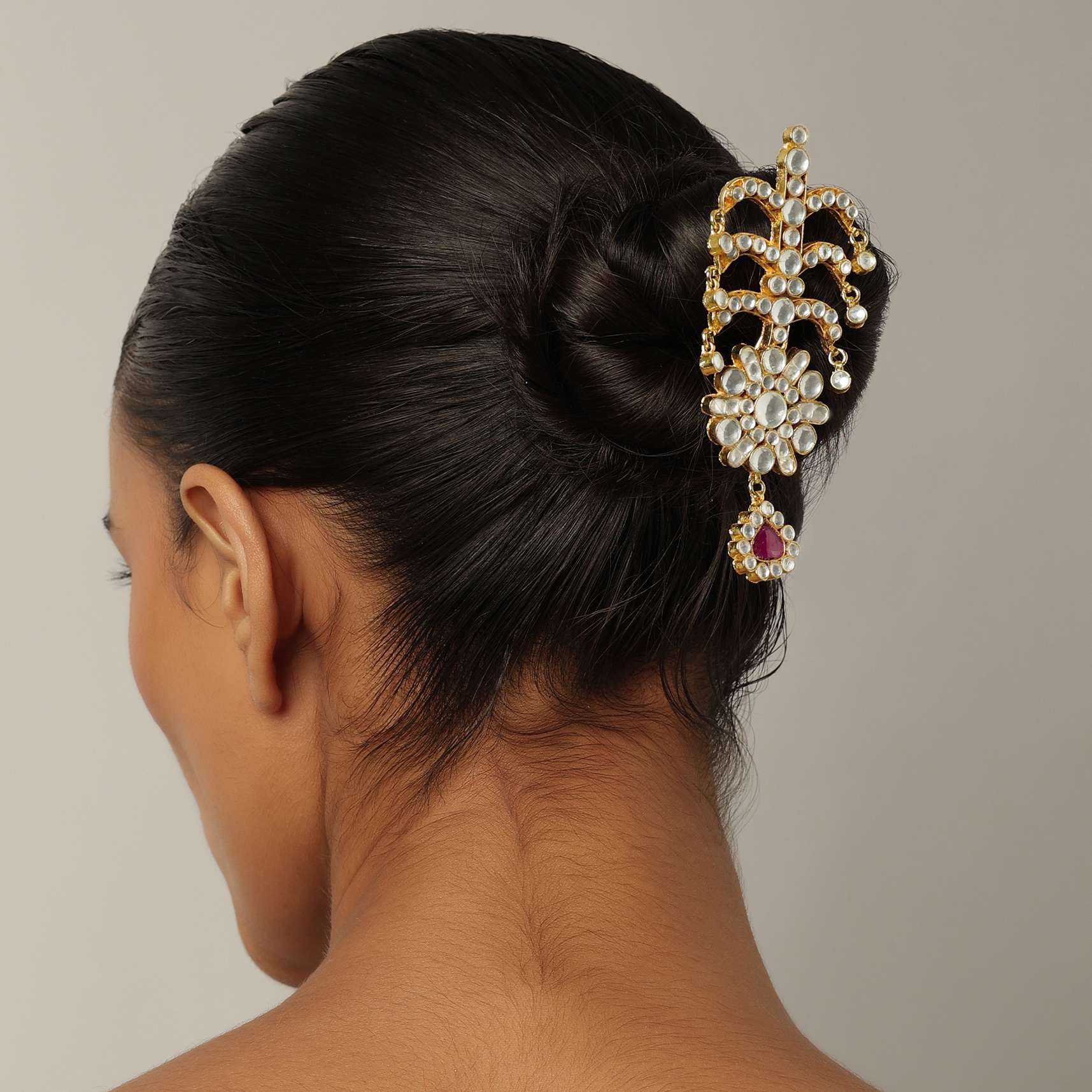 Gold Finish Kundan Hairpin Adorned With Synthetic Stones - Image 3