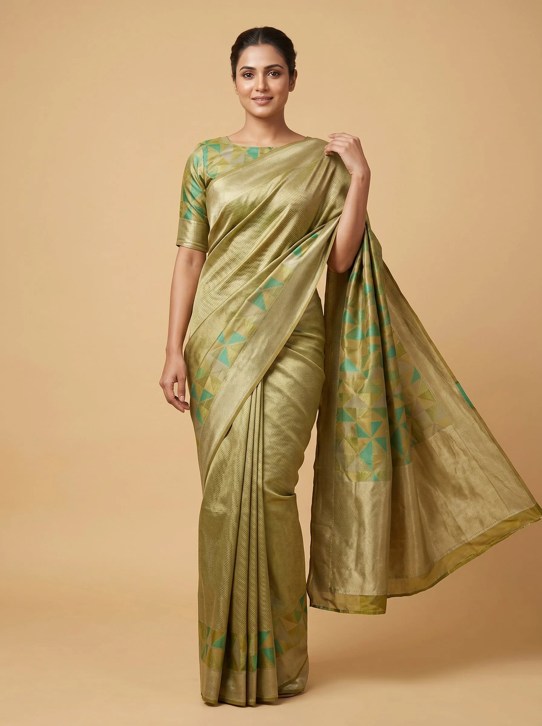 Gold Green Dual Tone Handloom Saree