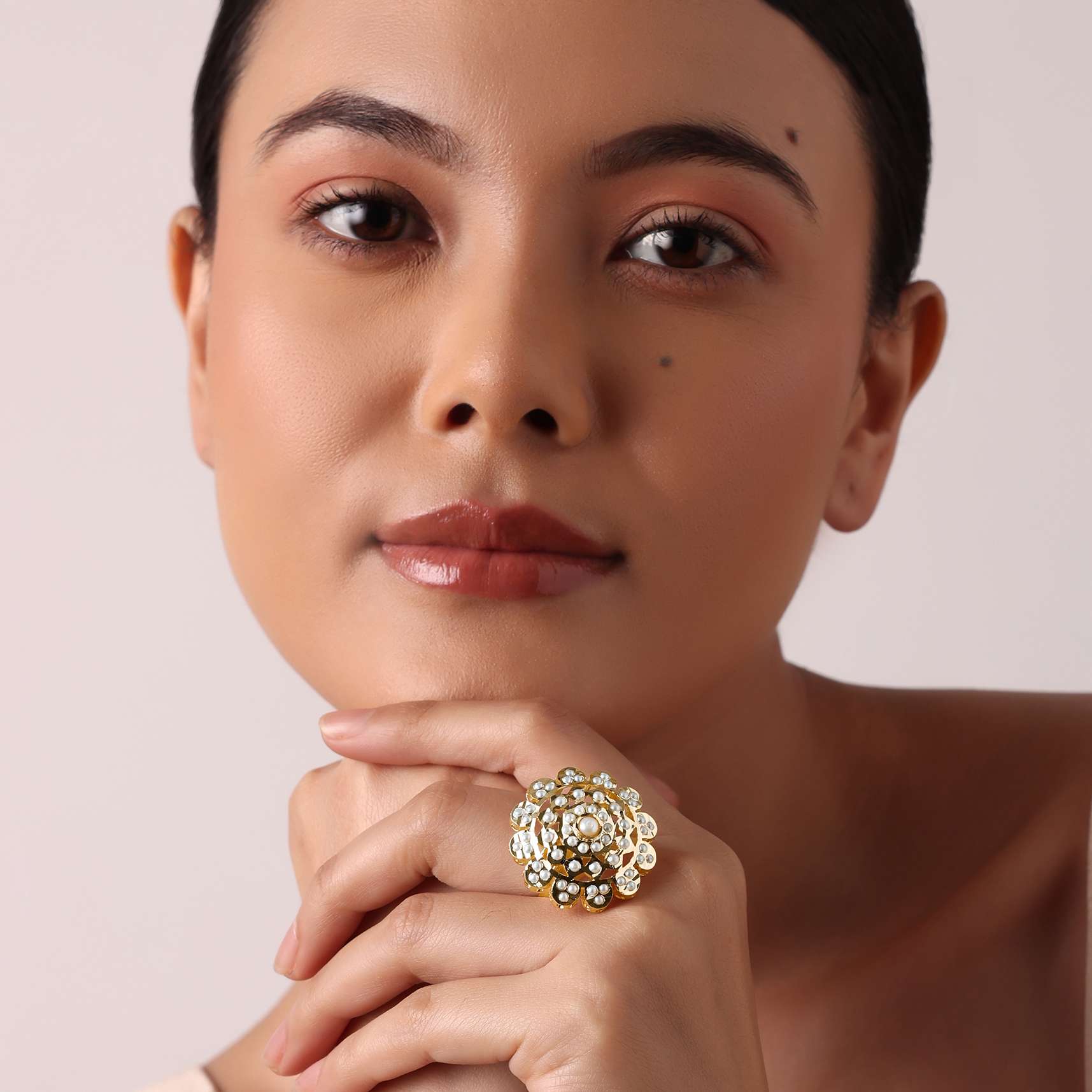 Gold Kundan Floral Ring - Image 4