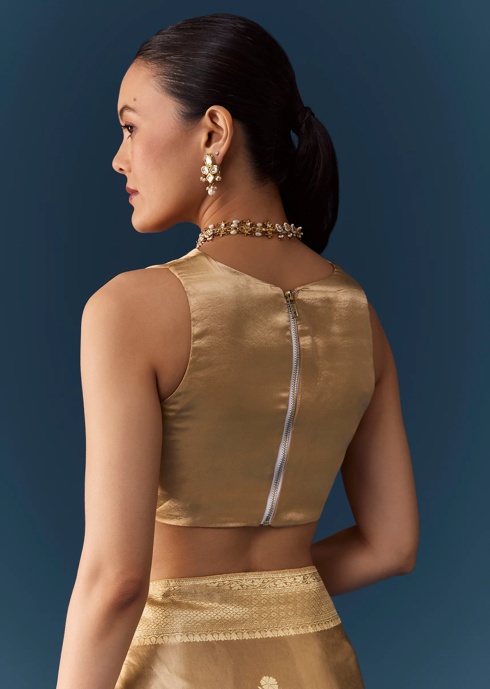 Gold Zari Weave Saree with Blouse Fabric - Image 8