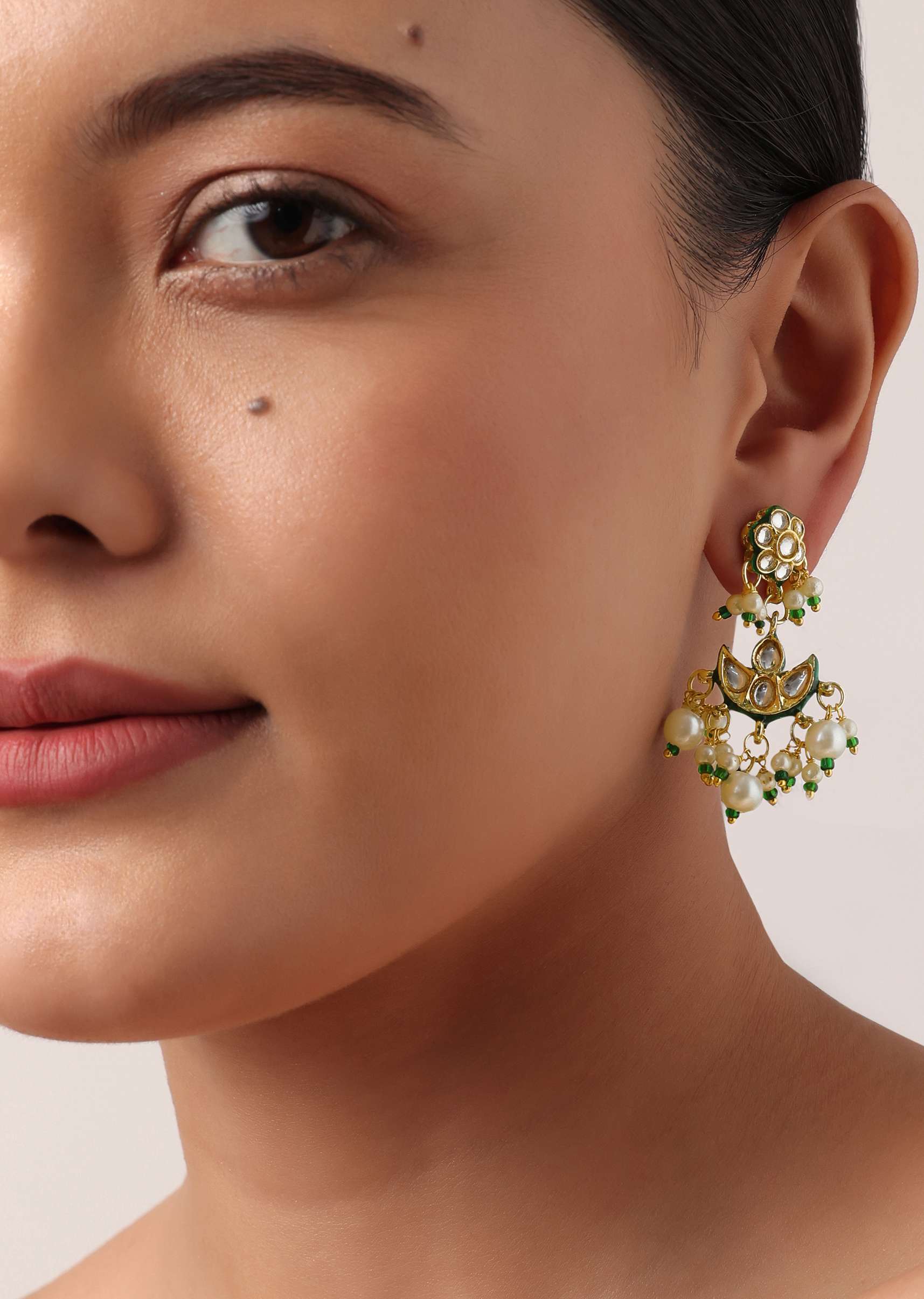 Green And Gold Kundan Short Necklace Set - Image 5