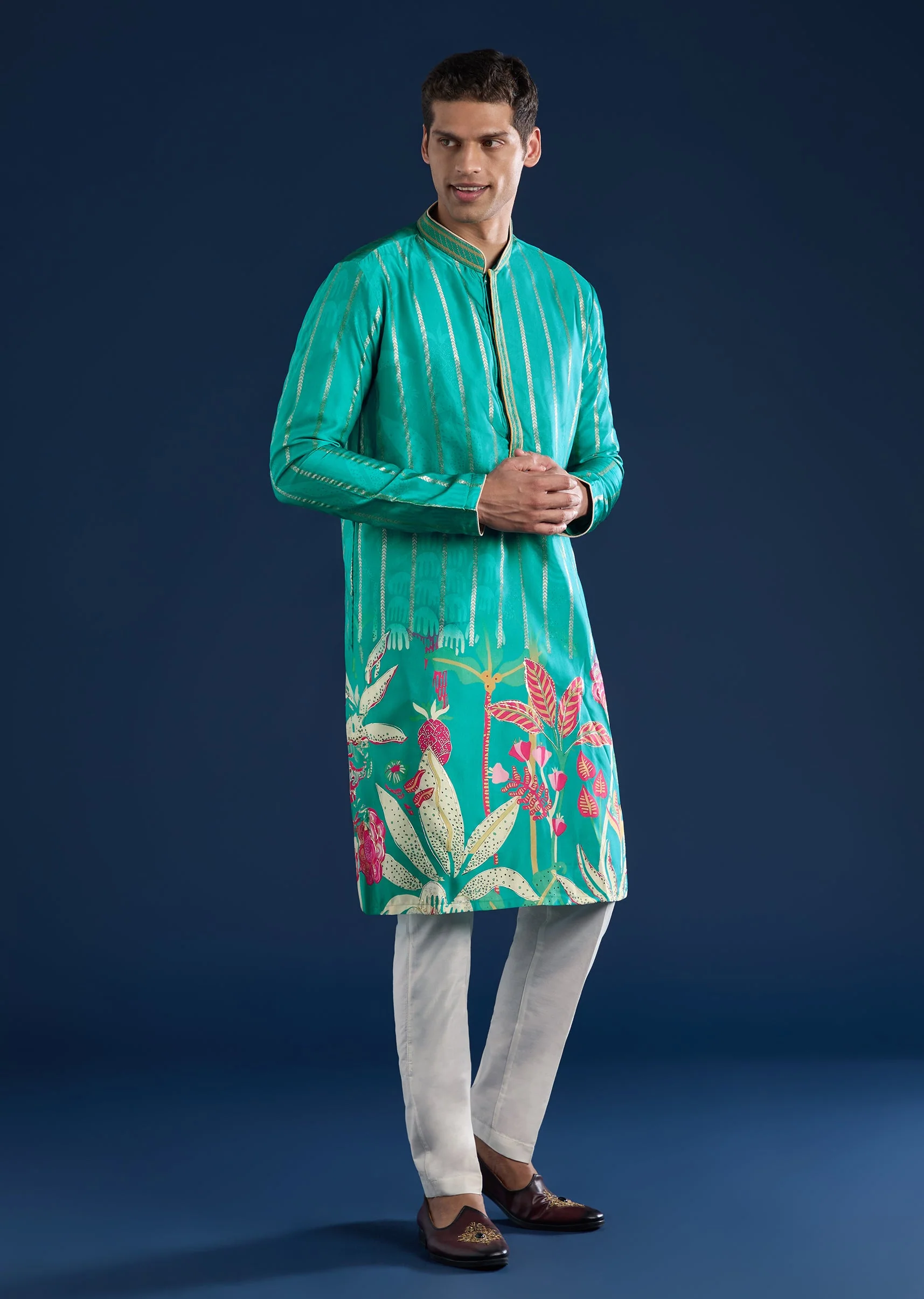 Green Festive Kurta Set With Floral Prints