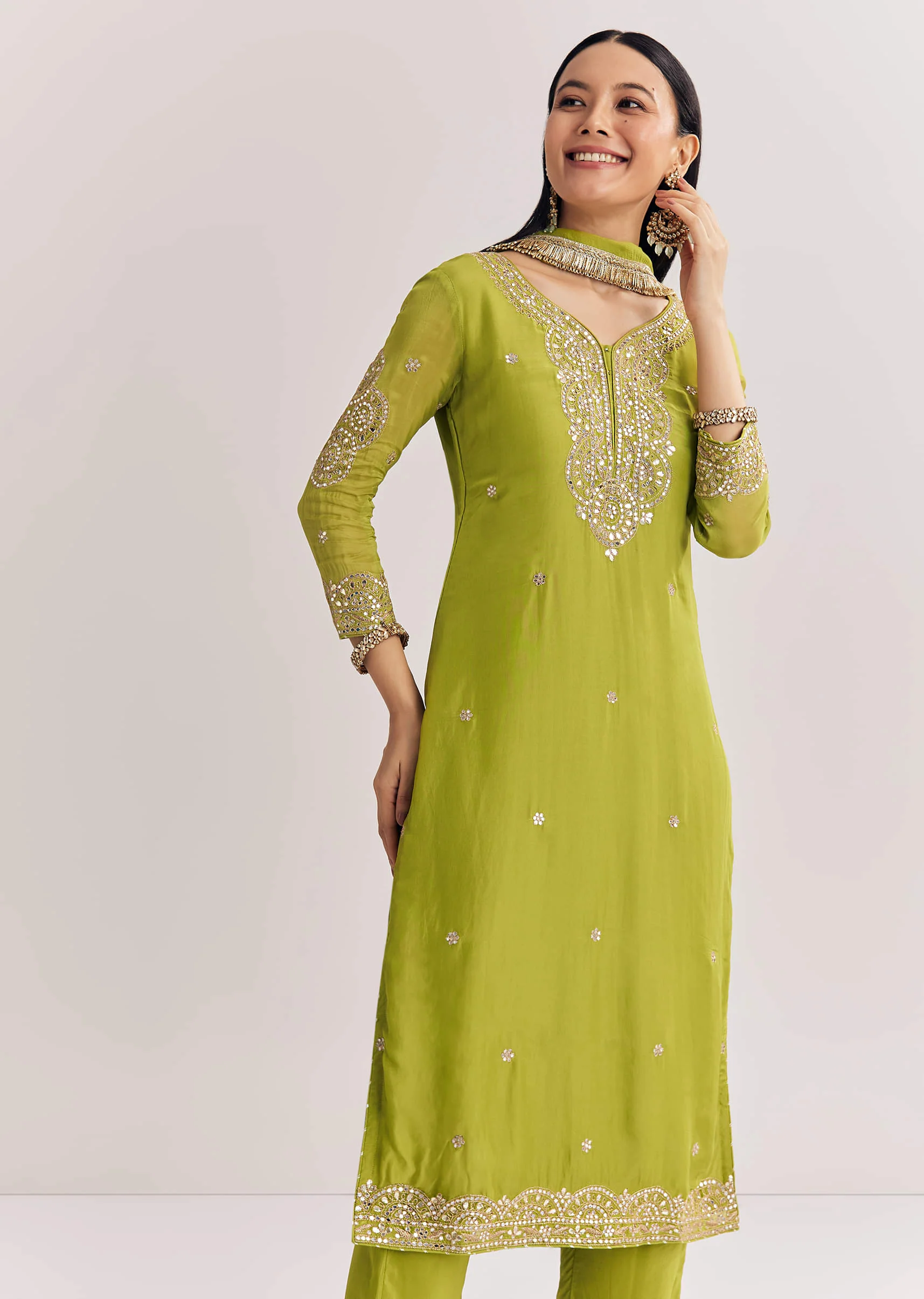 Green Zari Work Kurta Set With Chiffon Dupatta - Image 4