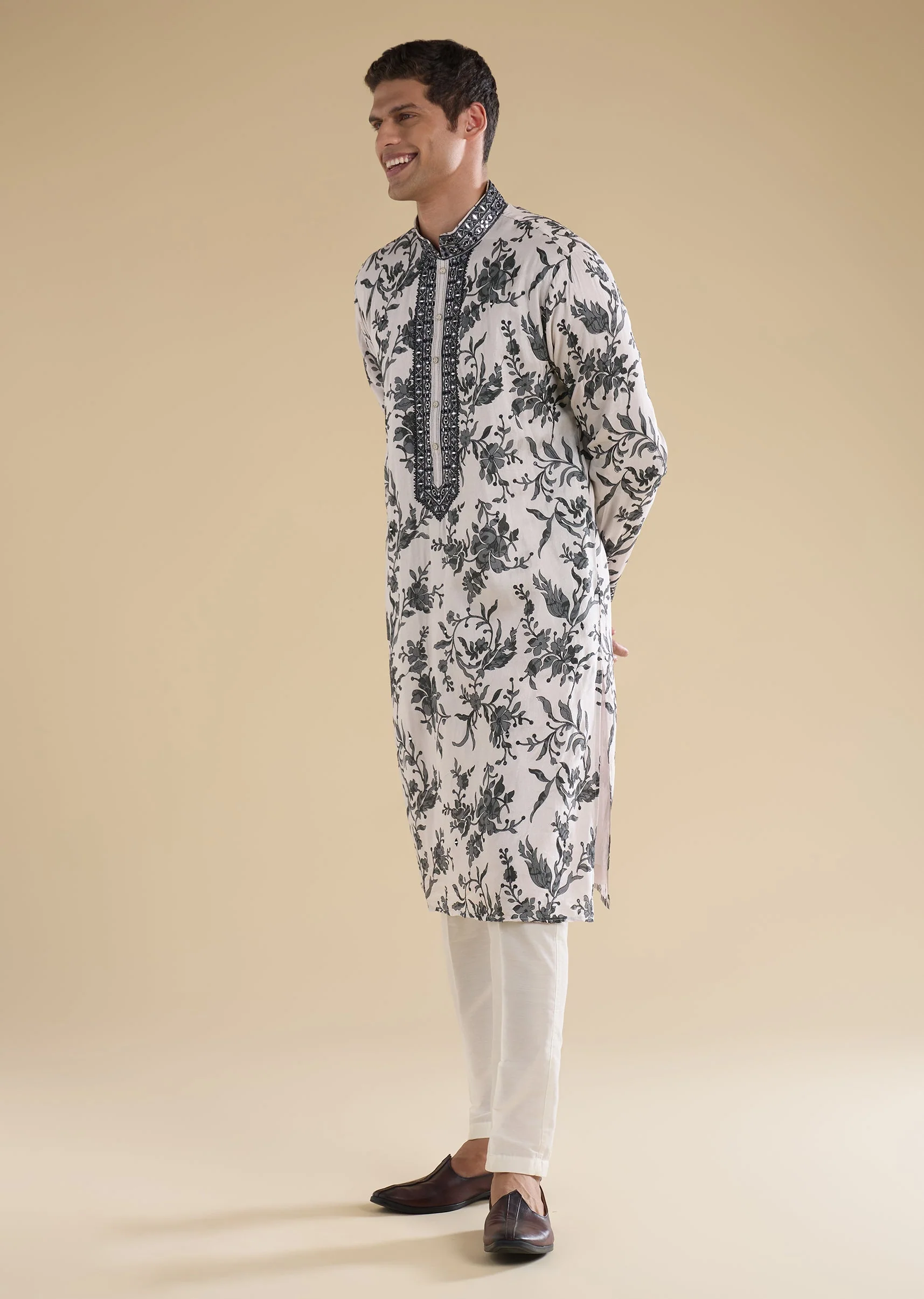 Grey Mirror Detail Kurta Set - Image 2