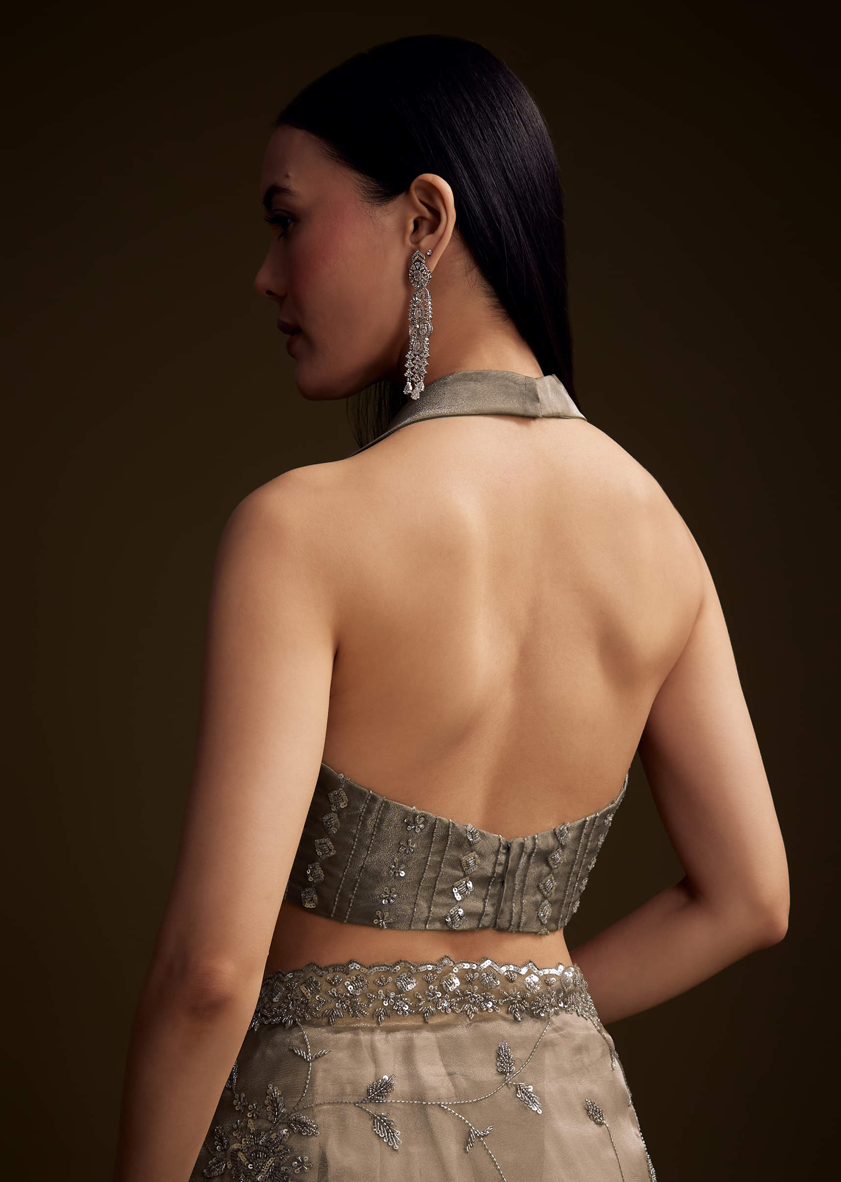 Grey Tissue Saree With Floral Jaal And Sequin Embroidery - Image 8