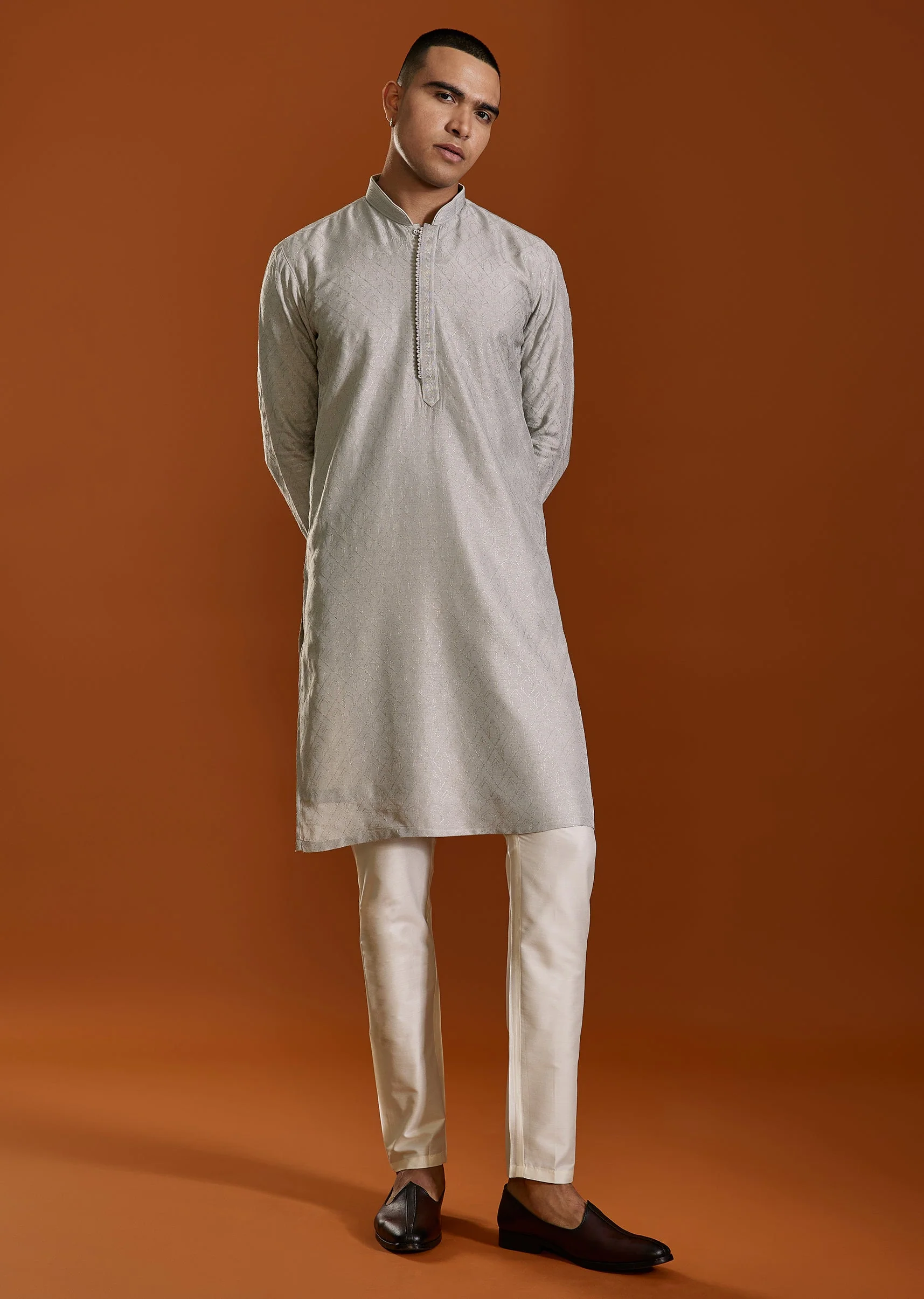 Grey Viscose Thread Embroidered Kurta Set - Image 3
