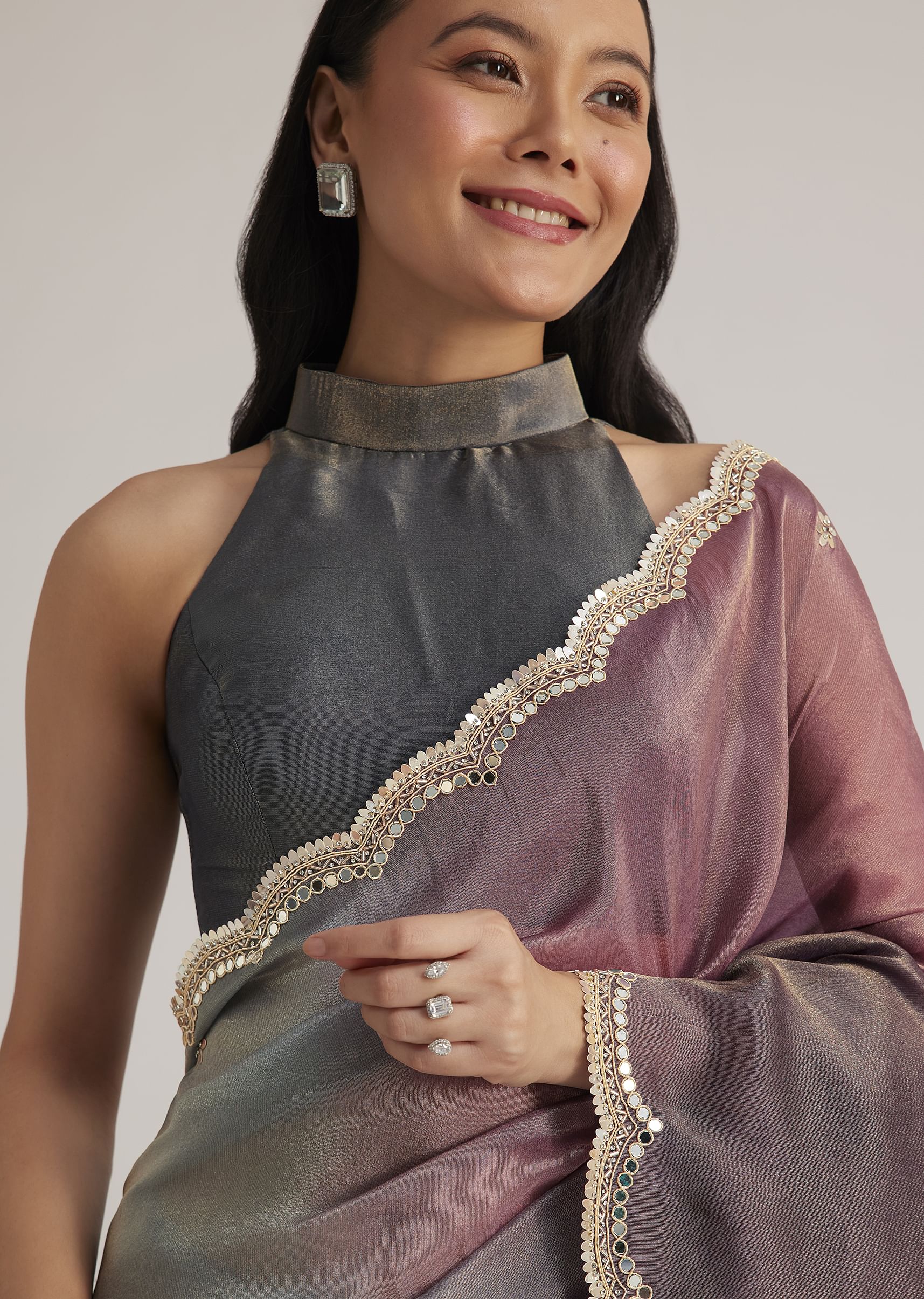 Greyish Purple Ombre Tissue Saree With Scallop Border - Image 3