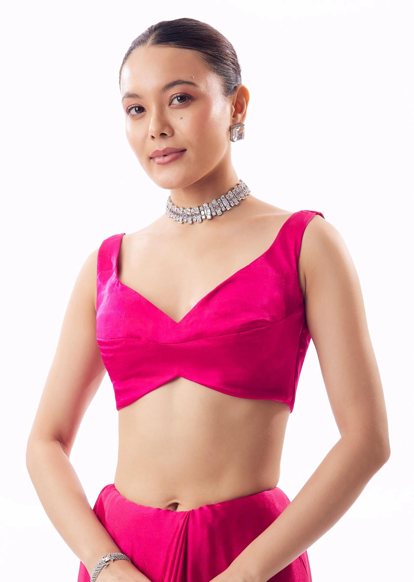 Hot Pink Chinon Saree With Scallop Border And All Over Floral Cutdana Stone Bead Embroidery - Image 7