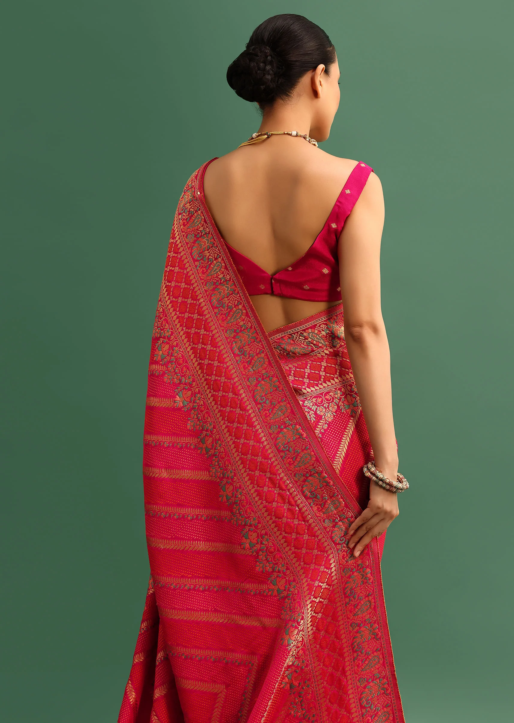 Hot Pink Crepe Silk Saree With Zari Work And Unstitched Blouse - Image 4