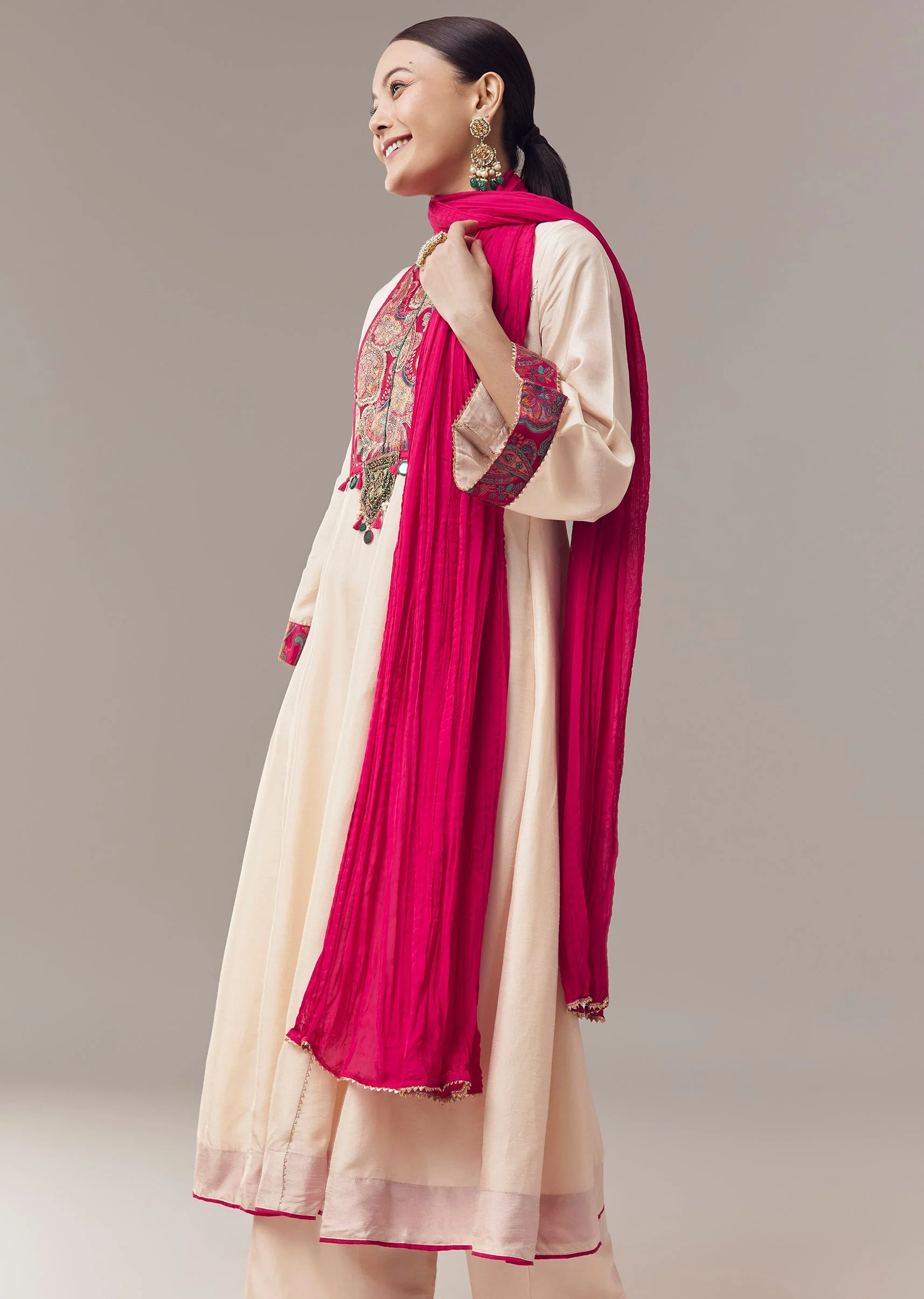 Ivory Anarkali Suit With Gotta Lace Work And Dupatta - Image 4