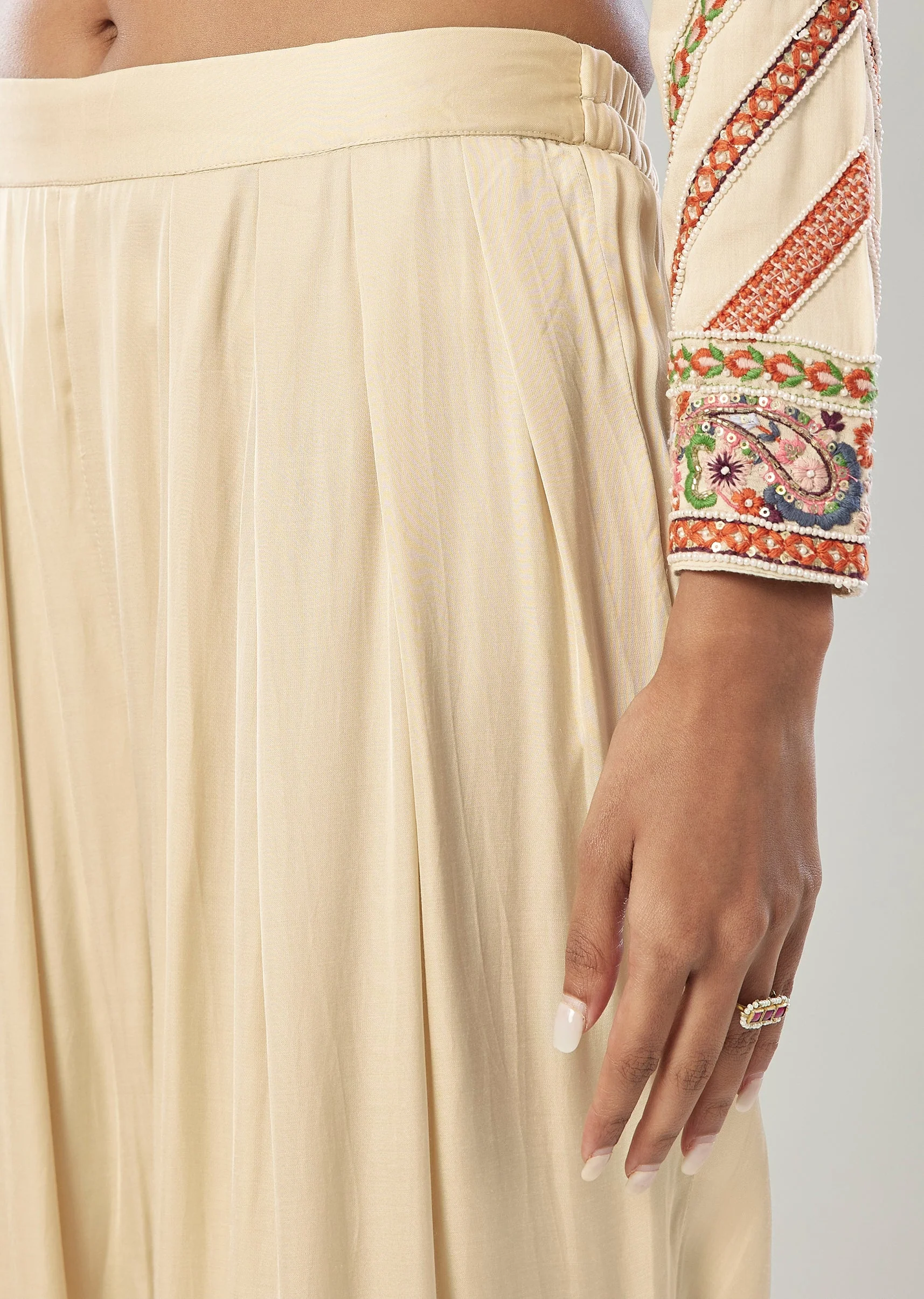 Ivory Kurta Set With Thread And Moti Embroidery - Image 7