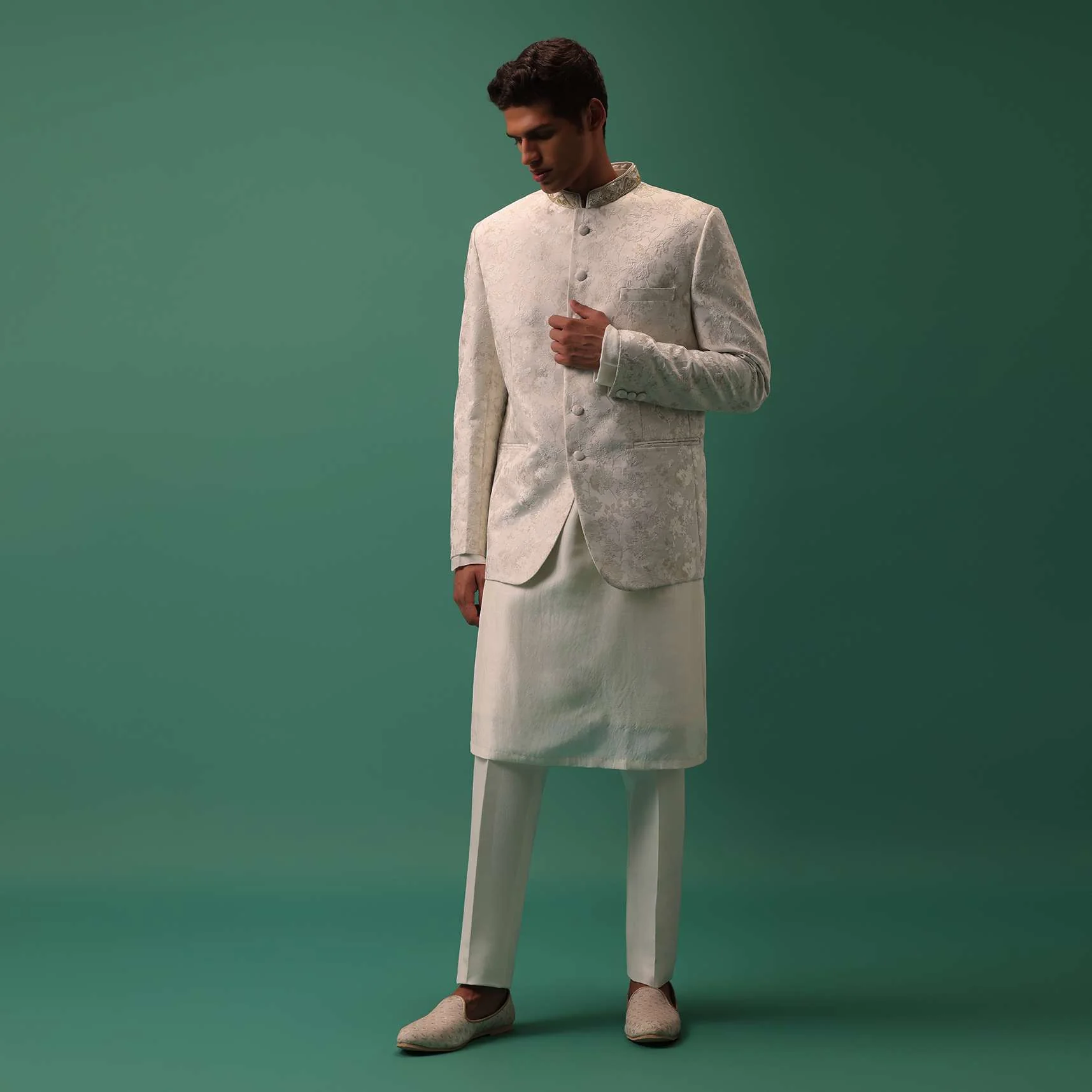 Ivory White Highlighted Bandhgala Set With Kurta And Fusing Pants - Image 9