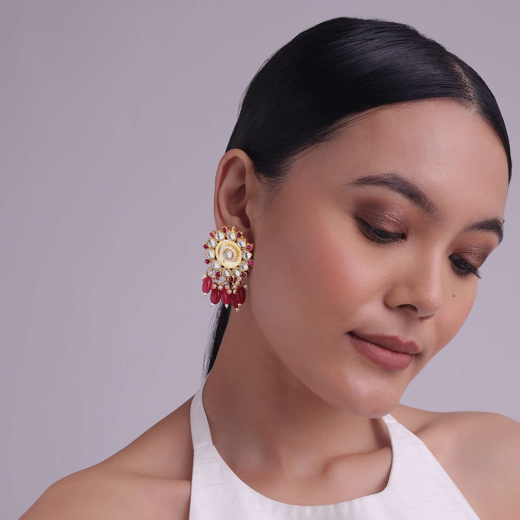 Jadau Kundan Earrings With Diamonds And Ruby Onyx Stones - Image 3