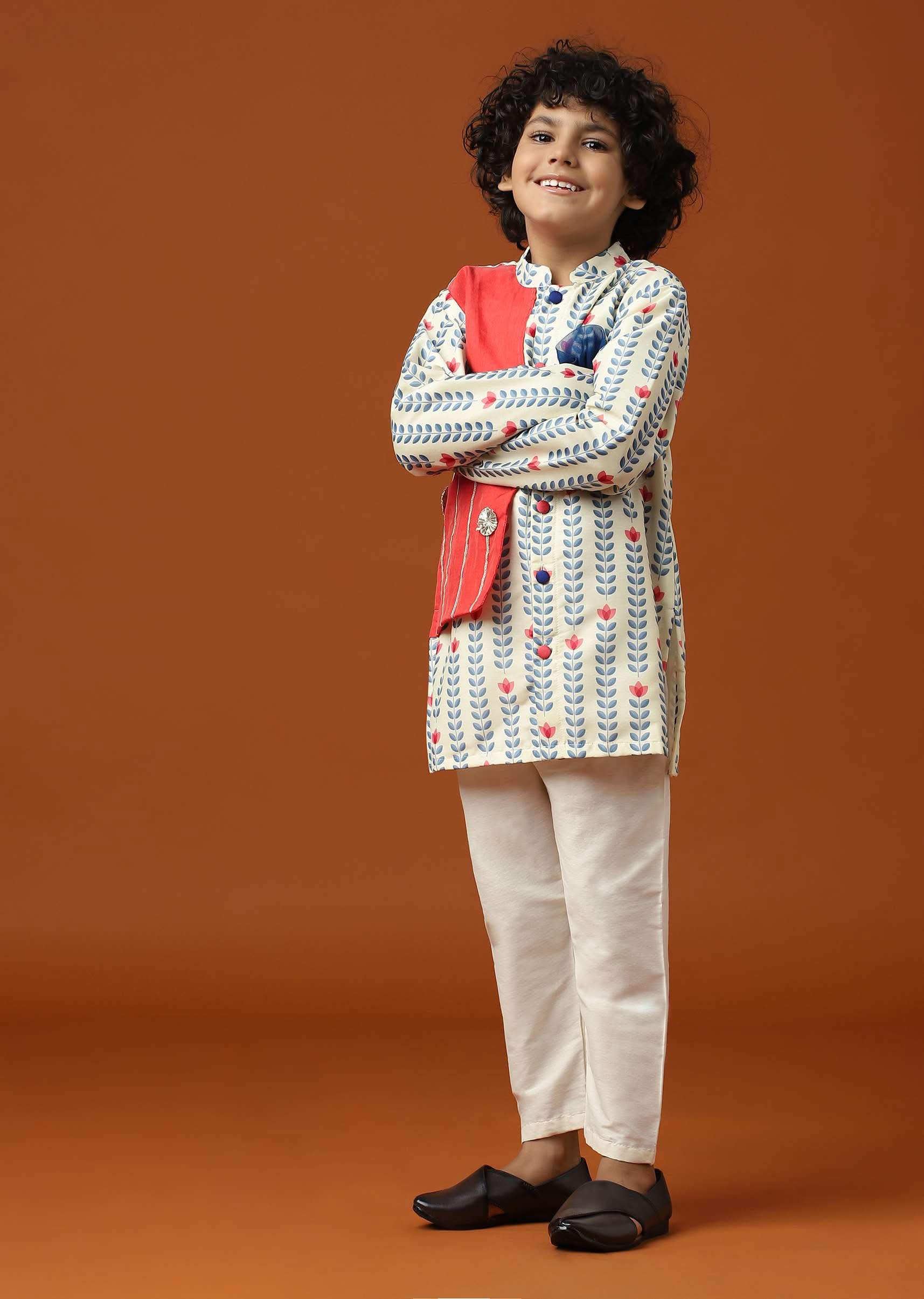 Kalki Coral White Printed Kurta Set In Cotton Silk For Boys - Image 5