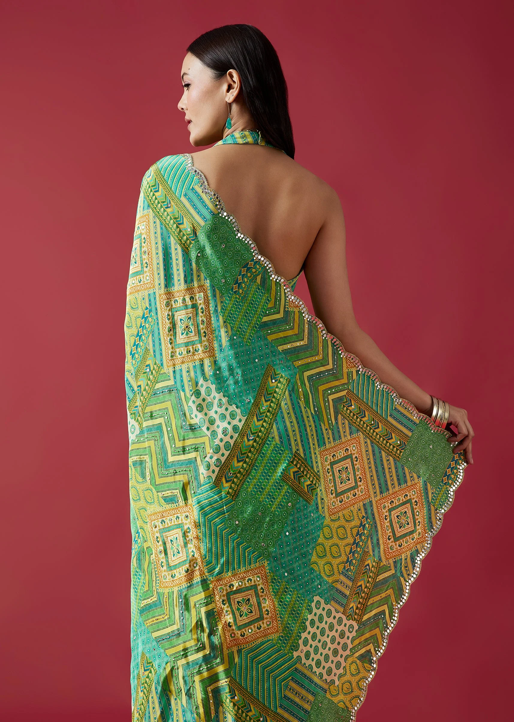 Light Green Printed Crepe Silk Saree With Mirror Border - Image 6