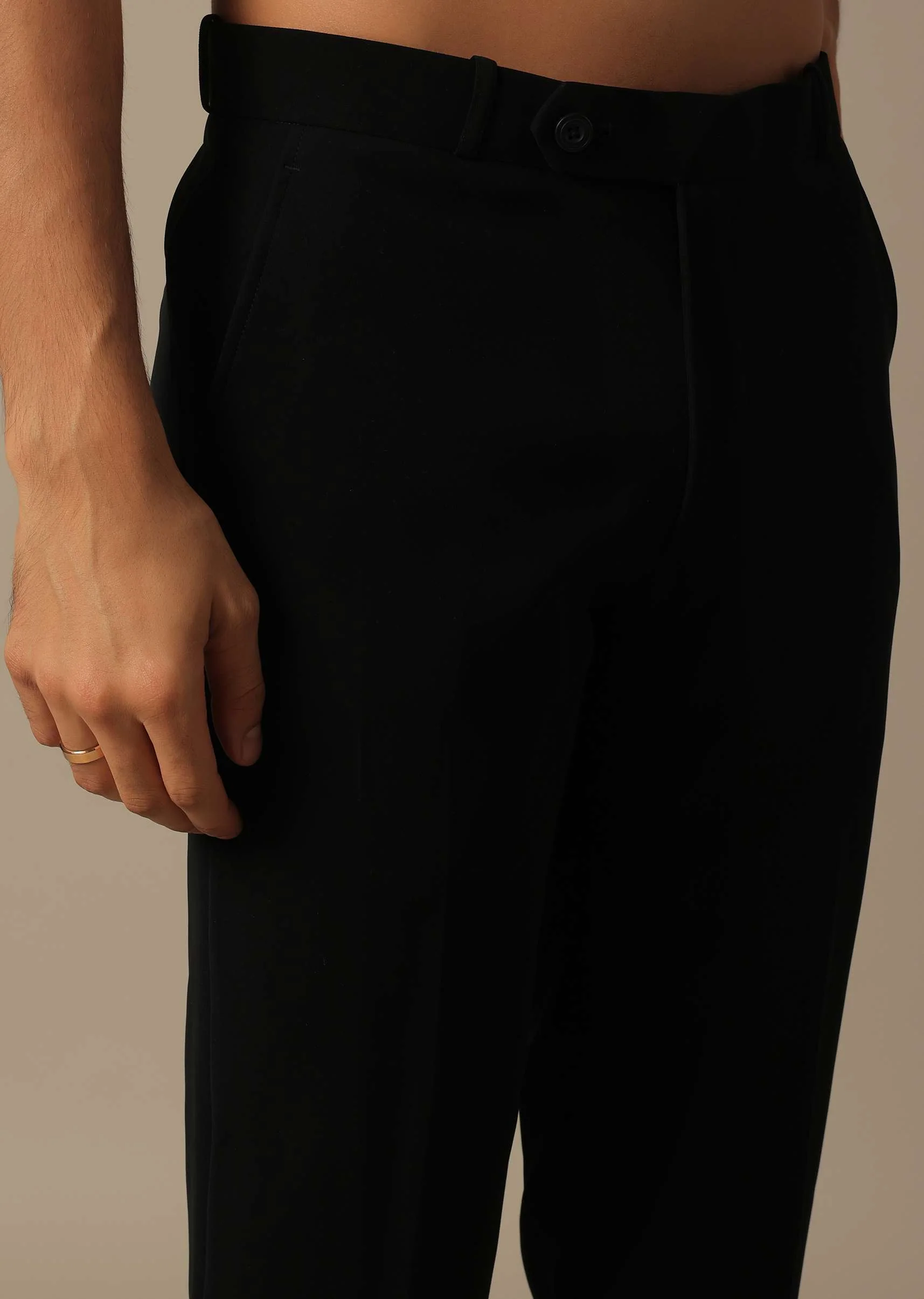 Majestic Black Sherwani Ensemble - Image 6