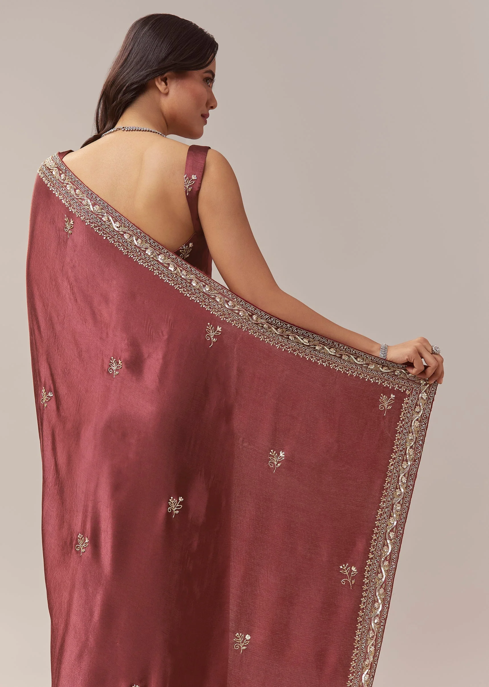 Maroon Chinnon Saree With All Over Butti And Heavy Embroidered Border - Image 6